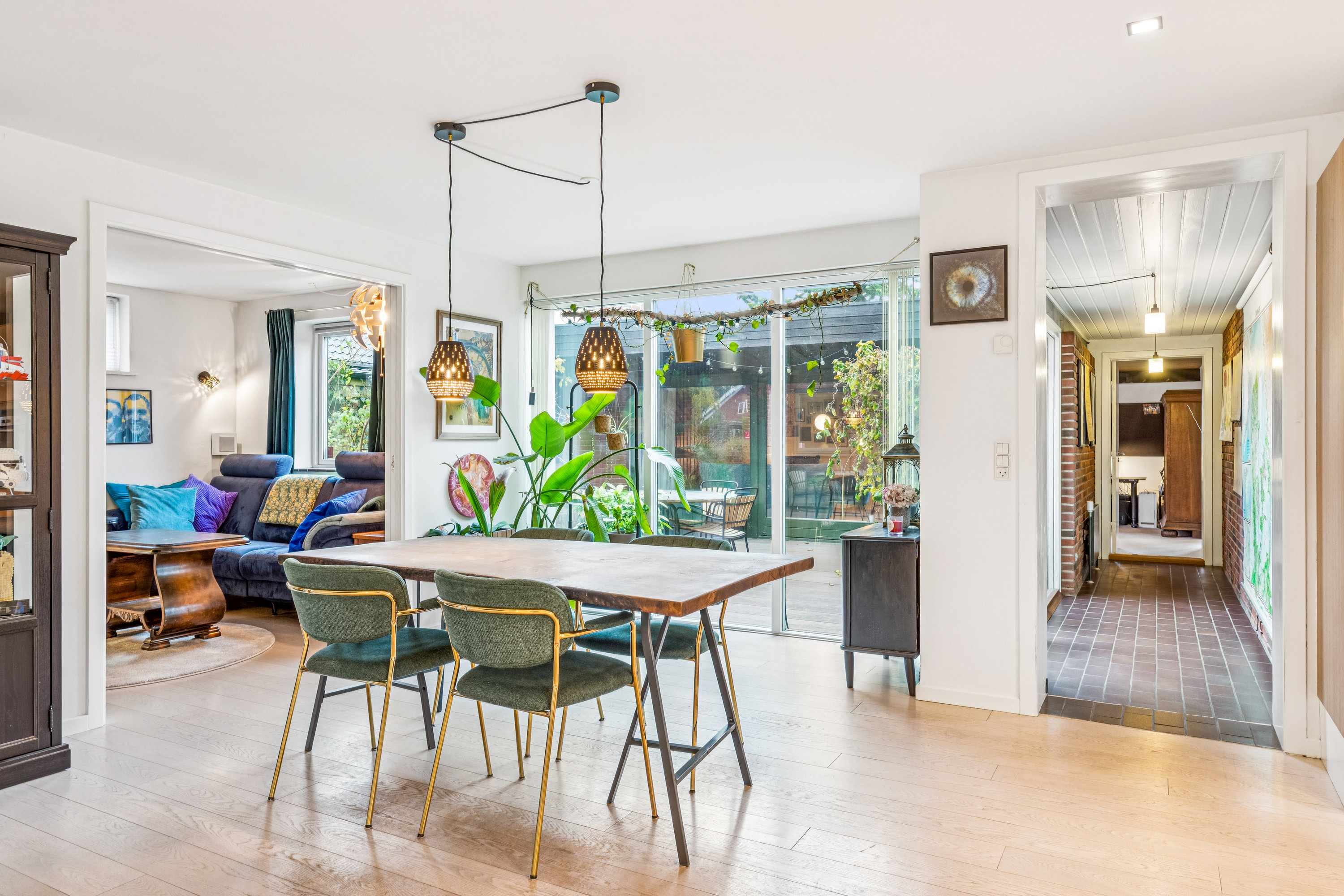 Fremhævet stue billede i fuldskærmstilstand. Billede af Åsingsvej 6, 2640 Hedehusene