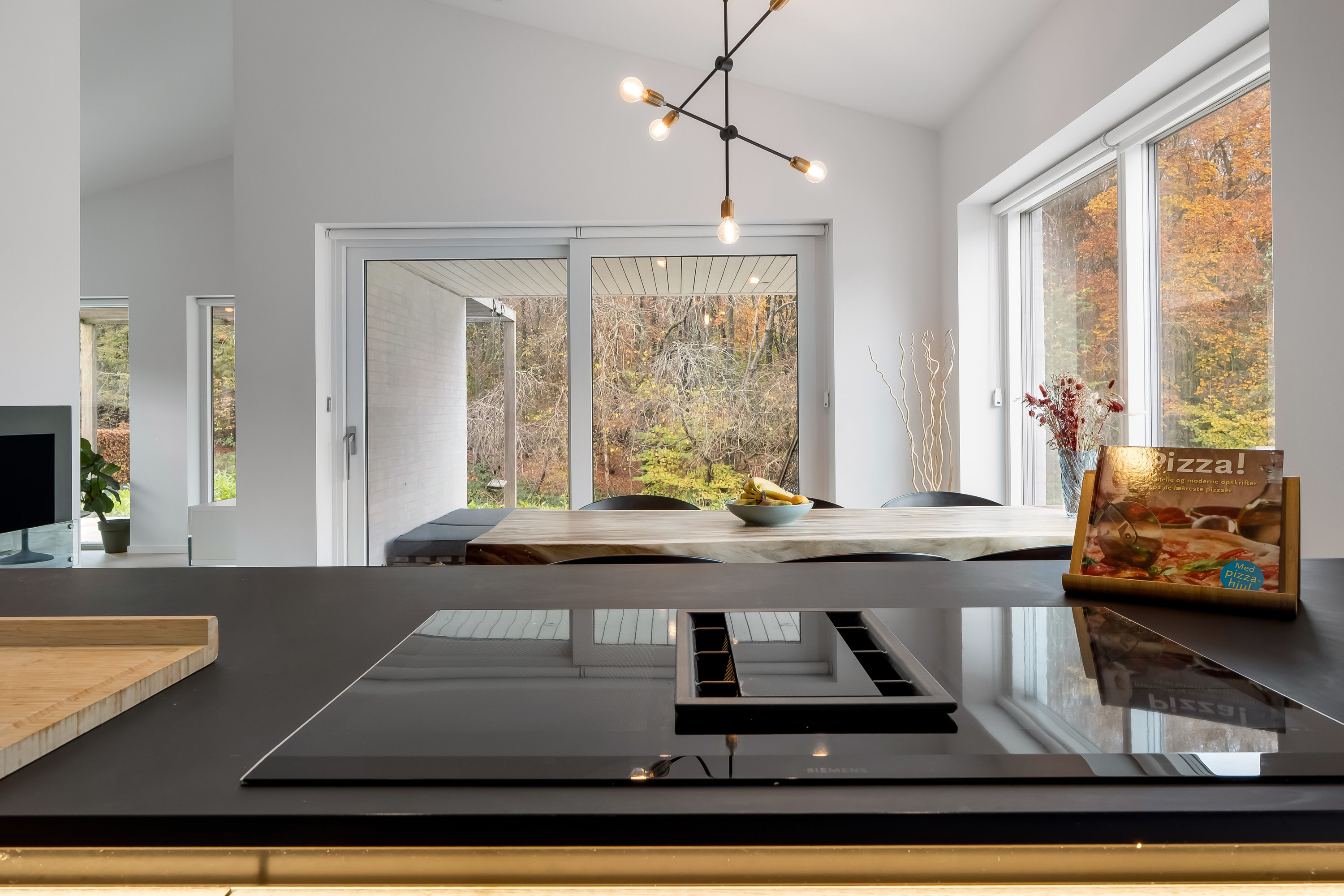 Fremhævet andet billede i fuldskærmstilstand. Billede af Bombakken 57, 3320 Skævinge