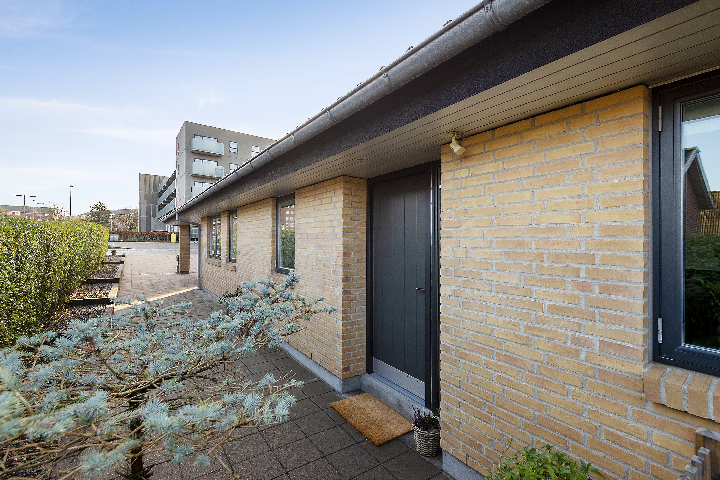 Fremhævet ejendommen billede i fuldskærmstilstand. Billede af Niels Lambertsens Vej 9, 6705 Esbjerg Ø