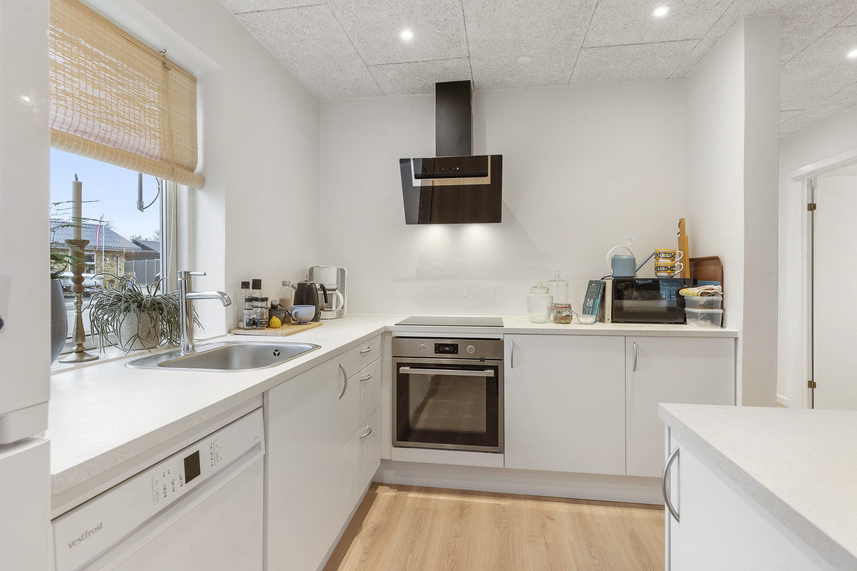 Fremhævet køkken billede i fuldskærmstilstand. Billede af Sdr Boulevard 7, 9600 Aars