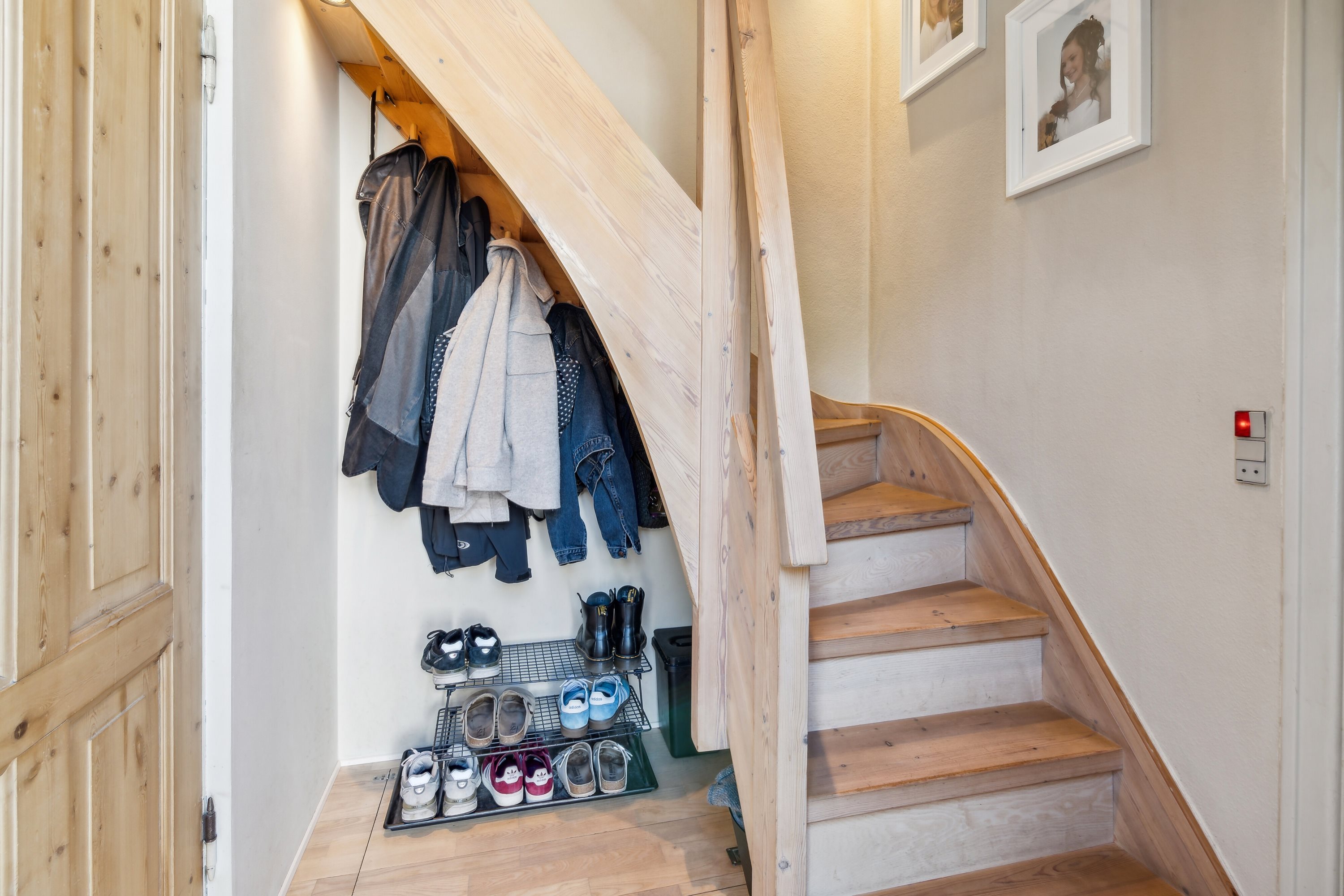 Fremhævet trappe billede i fuldskærmstilstand. Billede af Bakkevej 2, 5550 Langeskov