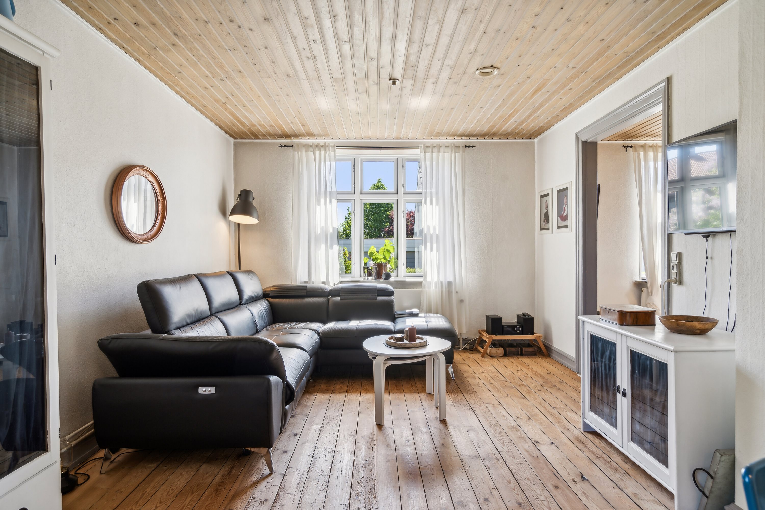 Fremhævet stue billede i fuldskærmstilstand. Billede af Bakkevej 2, 5550 Langeskov