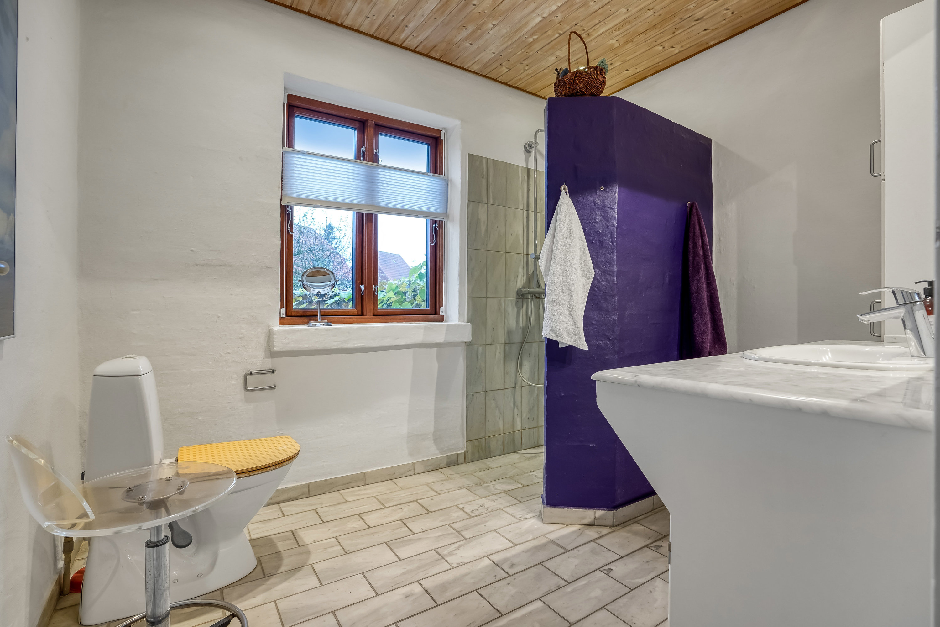 Fremhævet badeværelse billede i fuldskærmstilstand. Billede af Møllemarksvej 4, Bolbro, 5200 Odense V