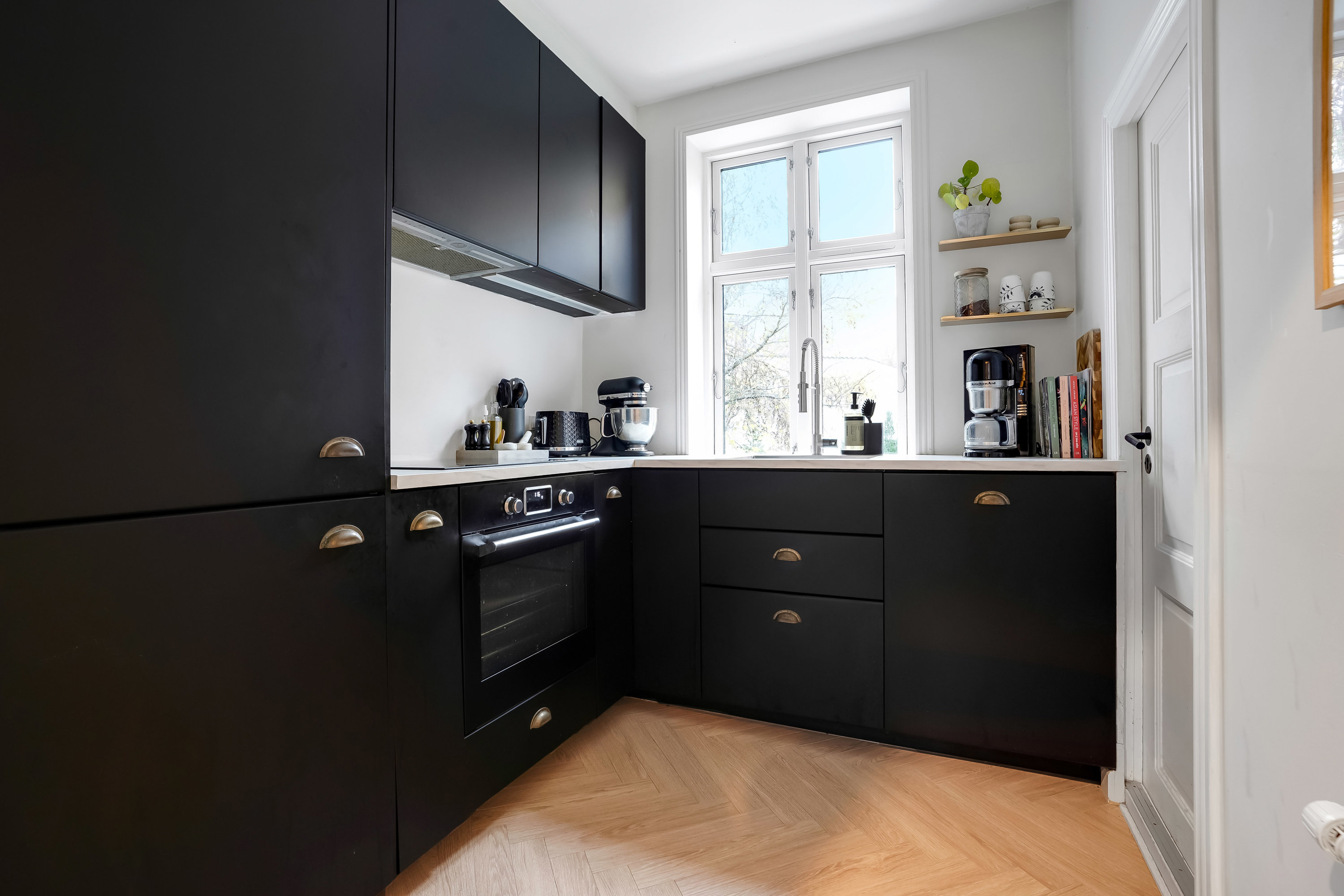 Fremhævet køkken billede i fuldskærmstilstand. Billede af Aagade 69, st.., 7100 Vejle