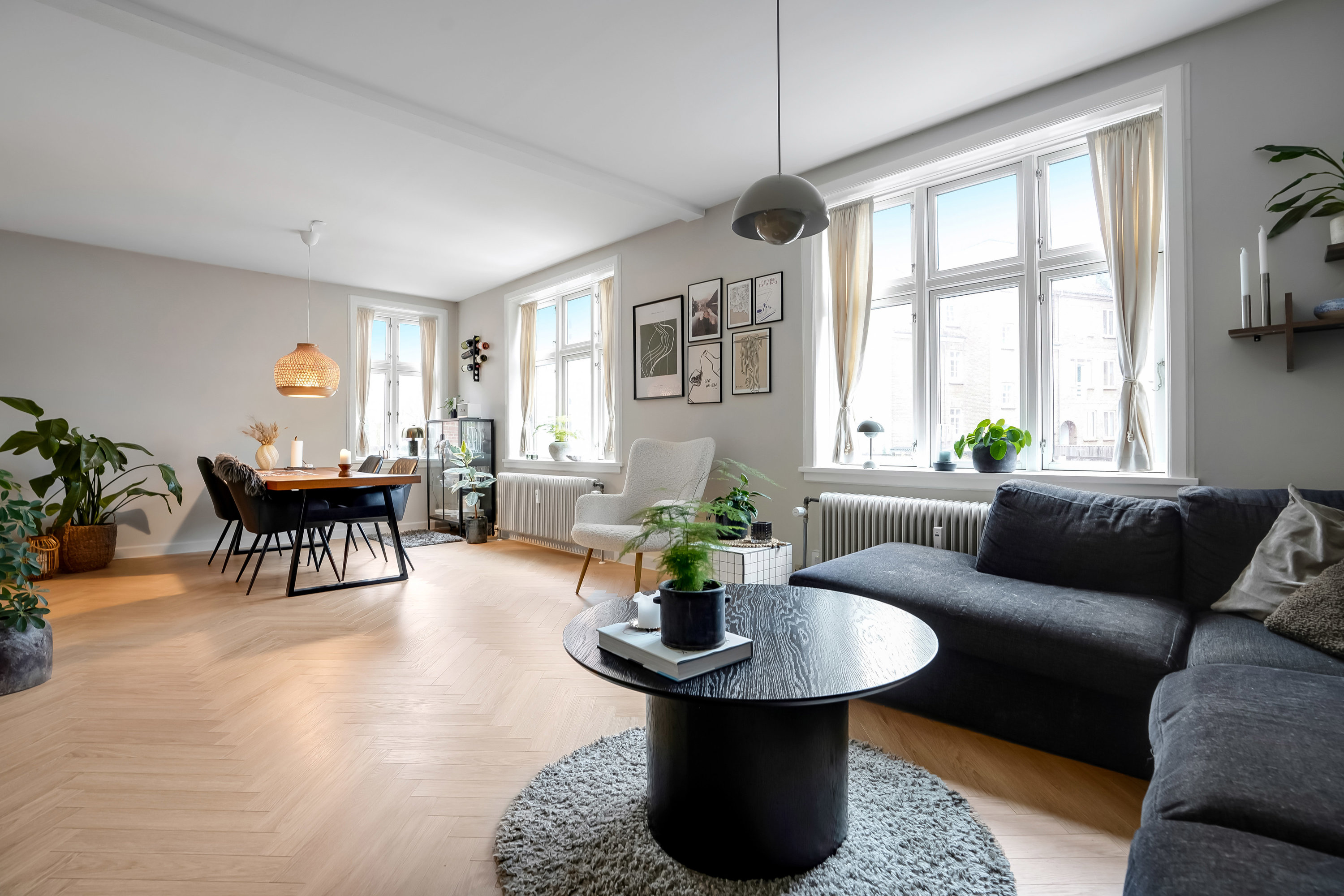 Fremhævet stue billede i fuldskærmstilstand. Billede af Aagade 69, st.., 7100 Vejle