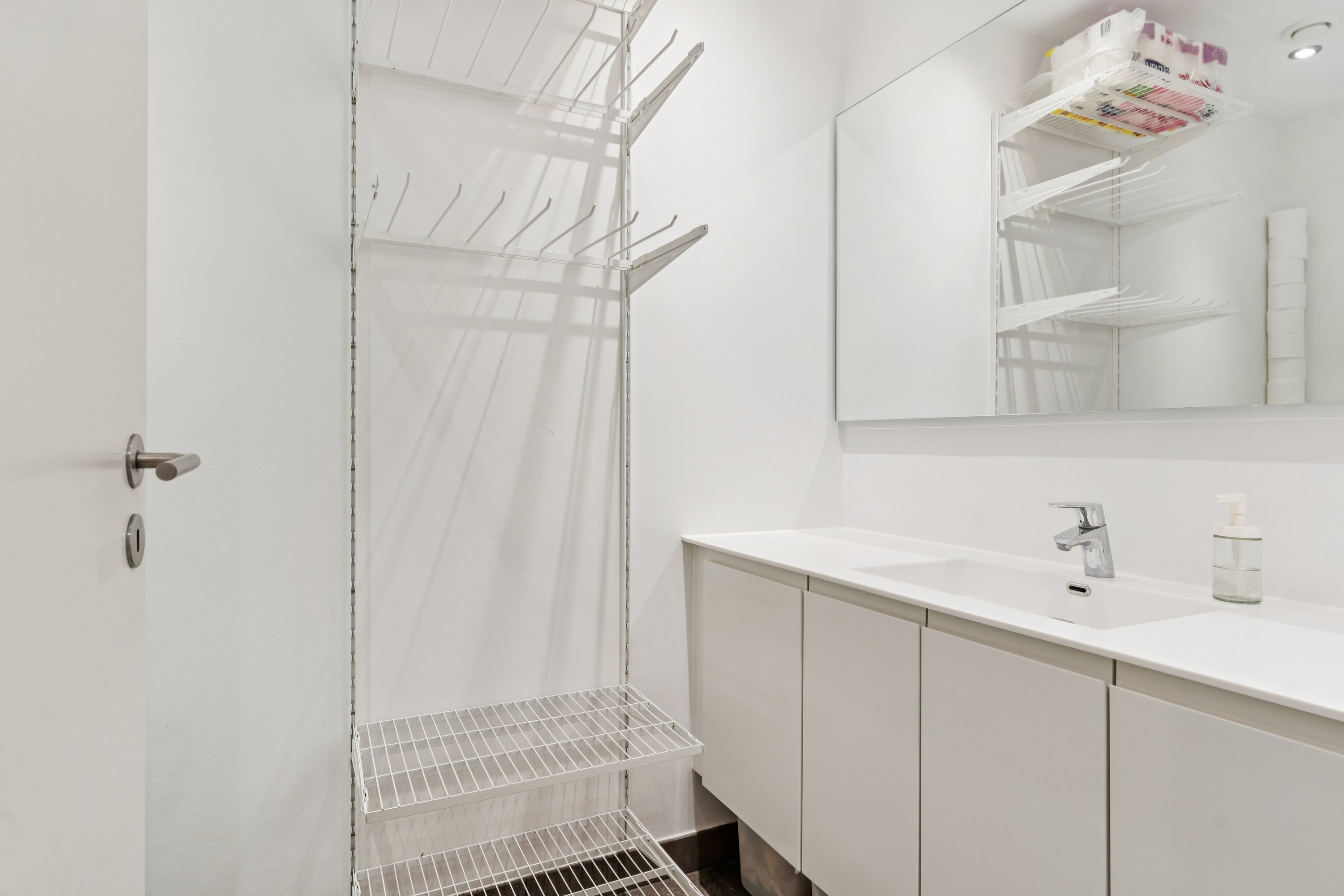 Fremhævet badeværelse billede i fuldskærmstilstand. Billede af Pinievej 4B, 2880 Bagsværd