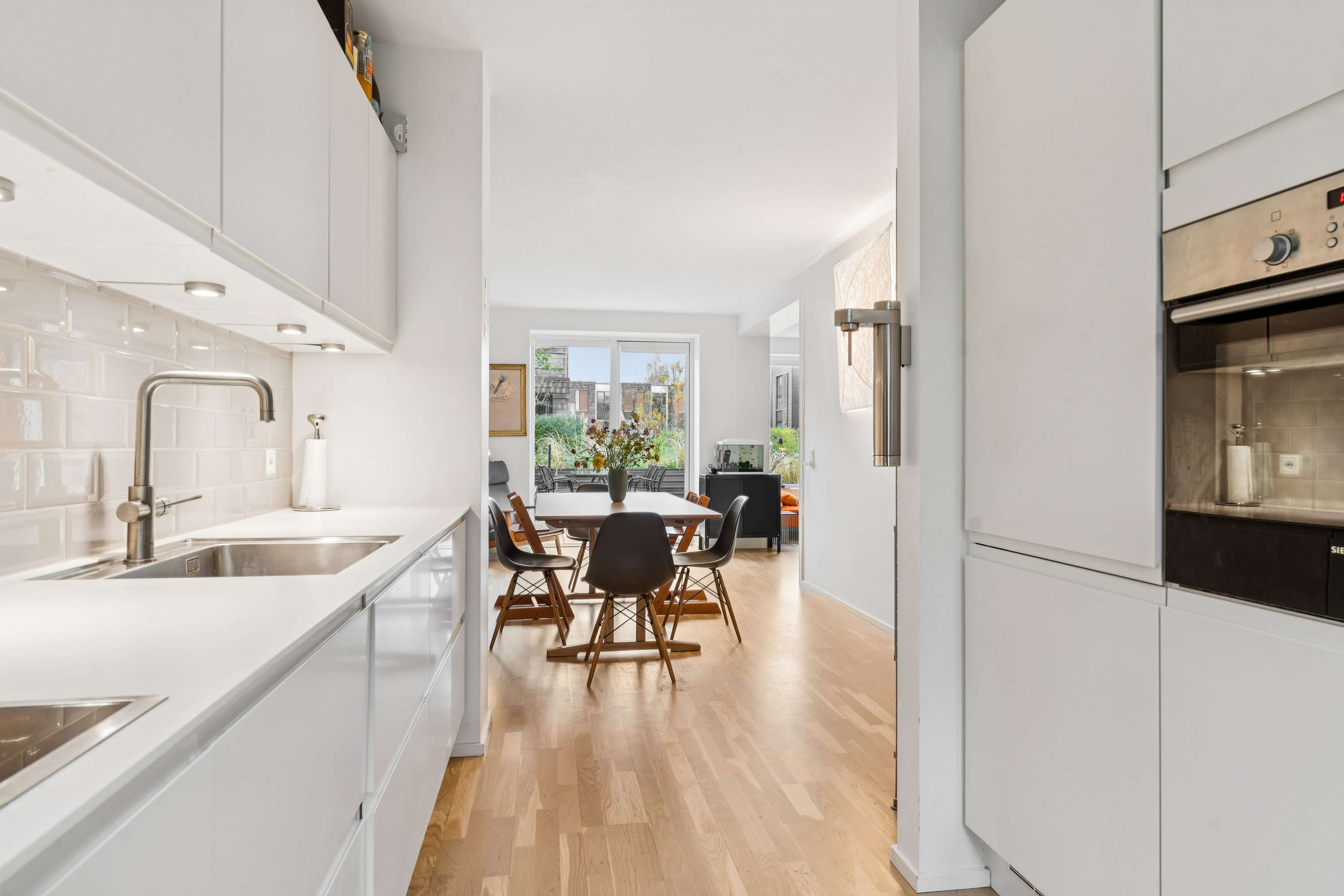 Fremhævet køkken billede i fuldskærmstilstand. Billede af Pinievej 4B, 2880 Bagsværd