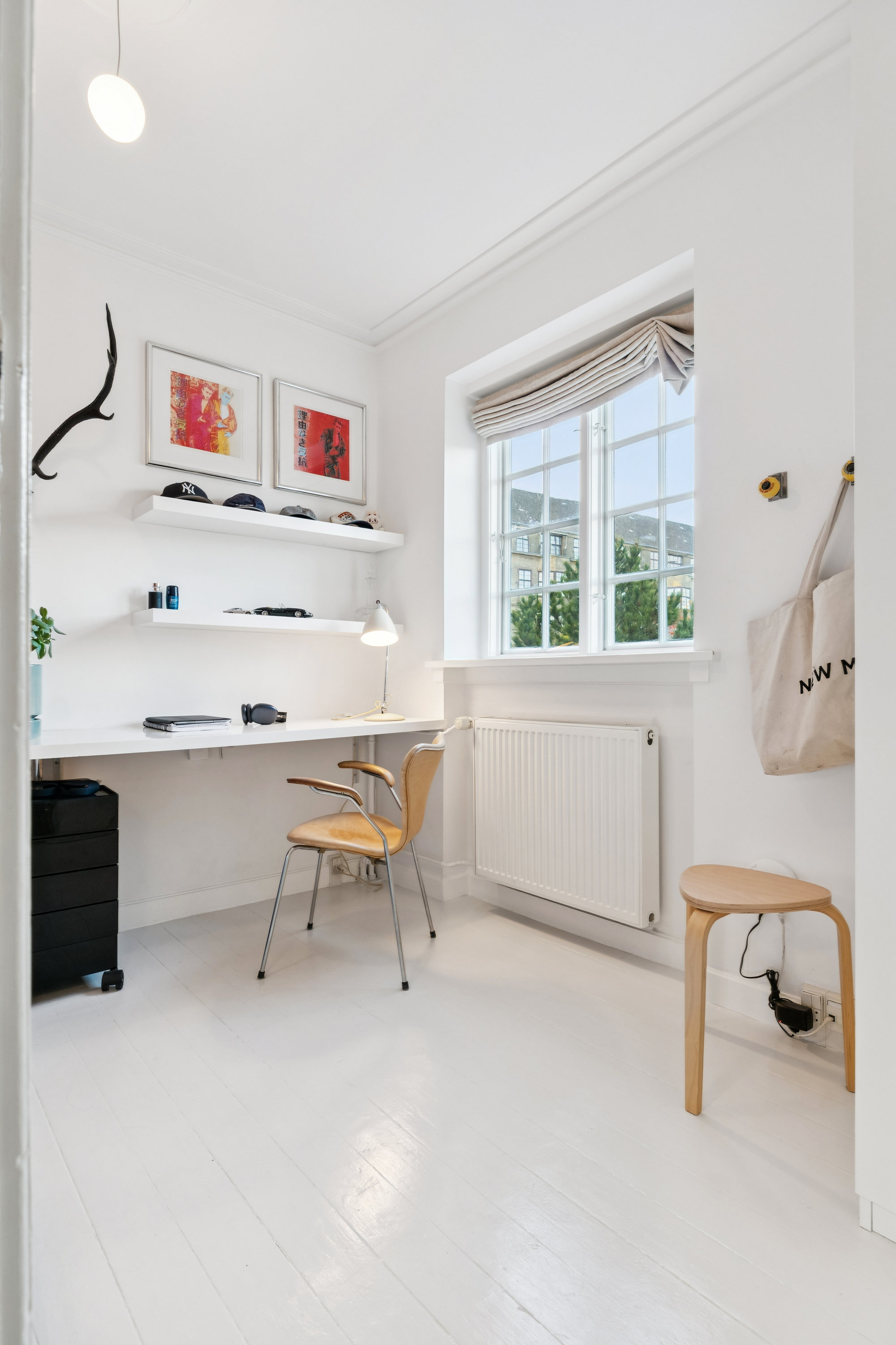 Fremhævet værelse billede i fuldskærmstilstand. Billede af Svanevænget 8, 2100 København Ø