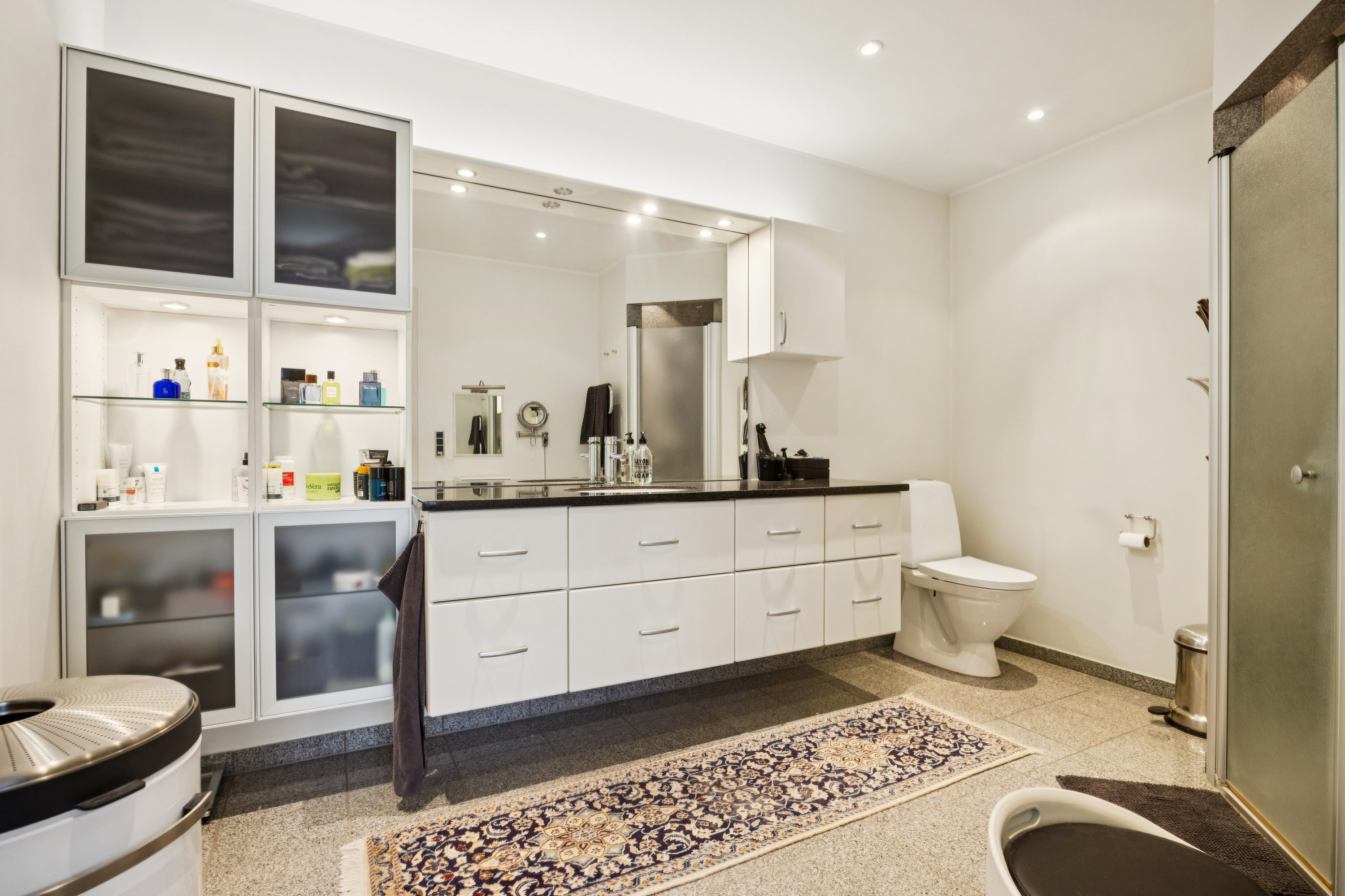 Fremhævet badeværelse billede i fuldskærmstilstand. Billede af Jernbanegade 14, 1., 9460 Brovst