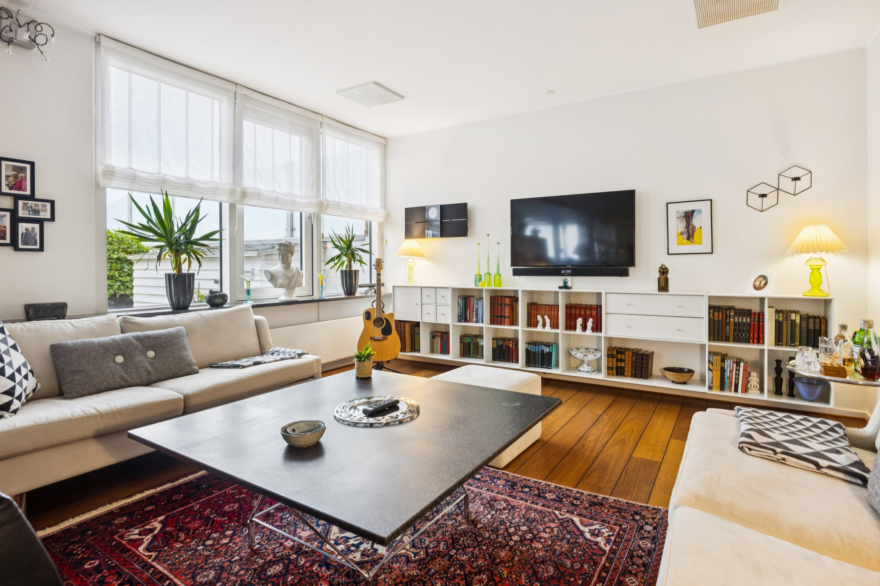 Fremhævet stue billede i fuldskærmstilstand. Billede af Jernbanegade 14, 1., 9460 Brovst