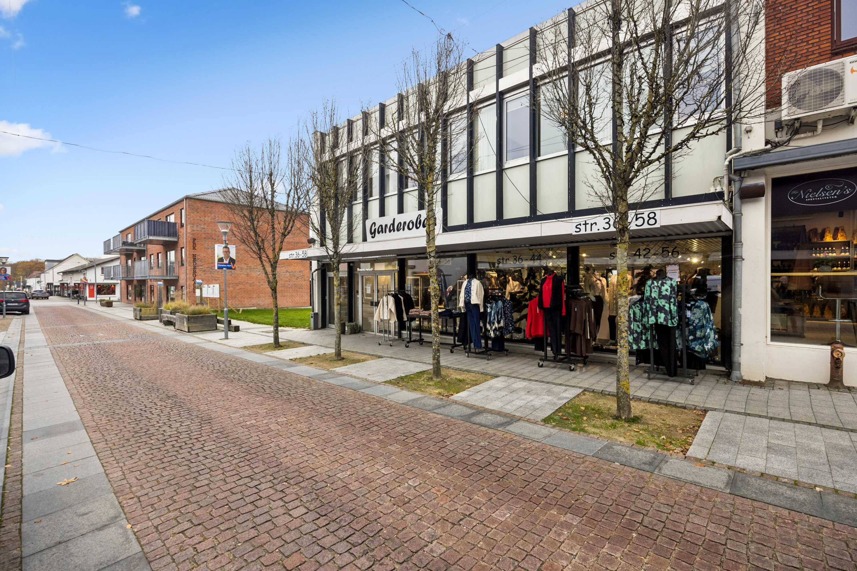 Fremhævet andet billede i fuldskærmstilstand. Billede af Jernbanegade 14, 1., 9460 Brovst