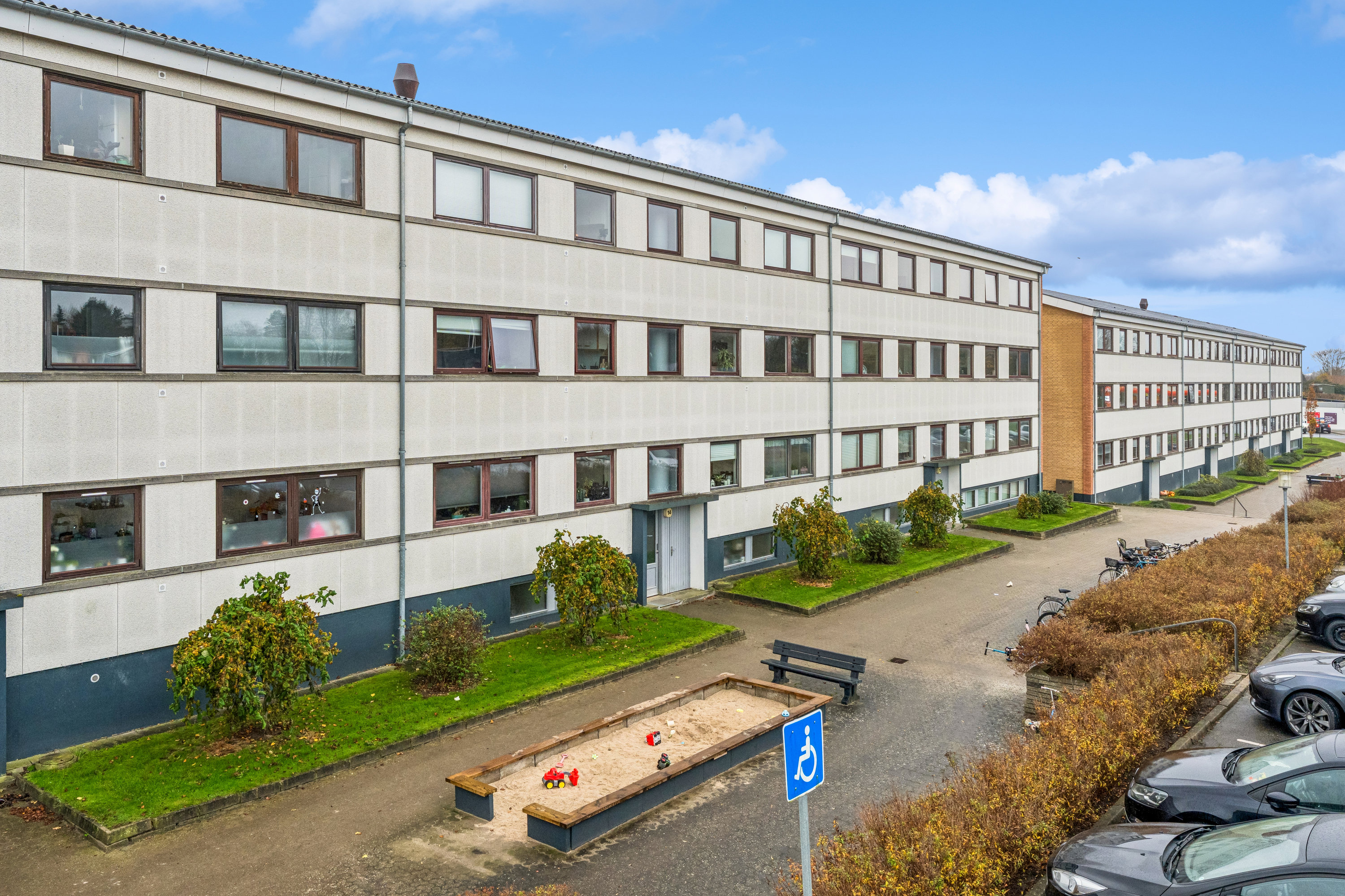 Fremhævet andet billede i fuldskærmstilstand. Billede af H. C. Andersens Vej 14, 1. tv., Vejgaard , 9000 Aalborg