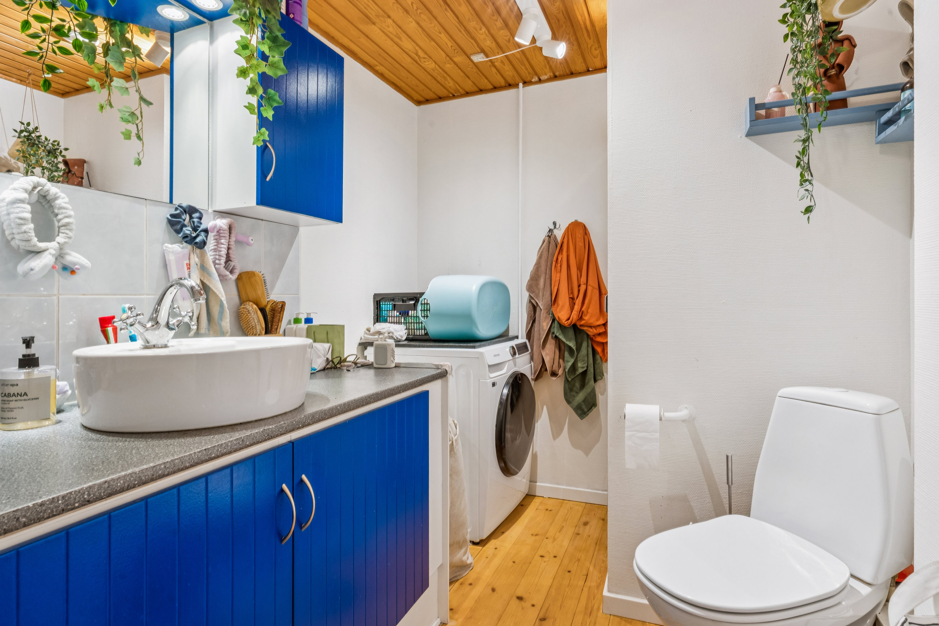 Fremhævet badeværelse billede i fuldskærmstilstand. Billede af H. C. Andersens Vej 14, 1. tv., Vejgaard , 9000 Aalborg