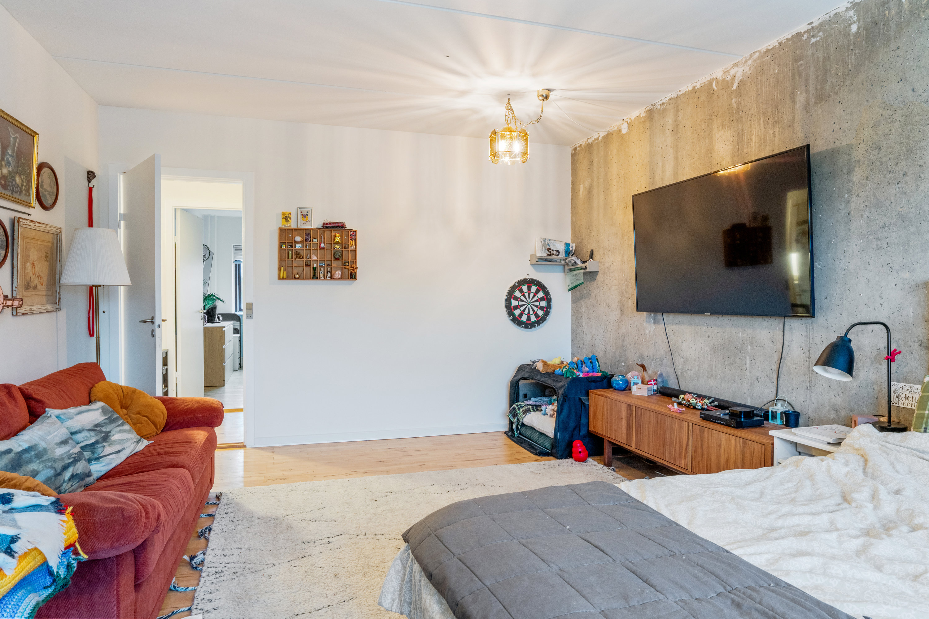 Fremhævet værelse billede i fuldskærmstilstand. Billede af H. C. Andersens Vej 14, 1. tv., Vejgaard , 9000 Aalborg