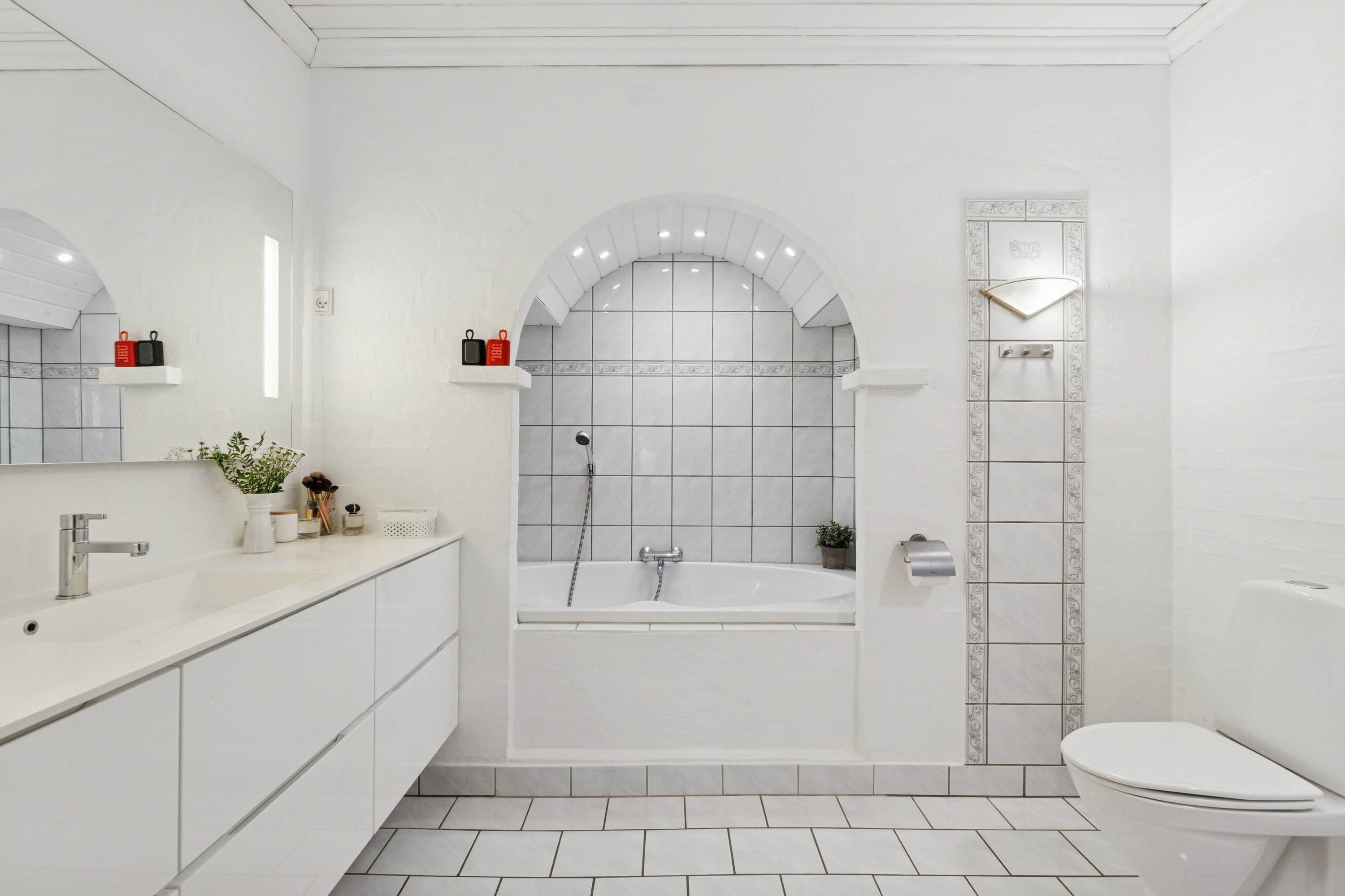 Fremhævet badeværelse billede i fuldskærmstilstand. Billede af Mejsevej 10, 7430 Ikast