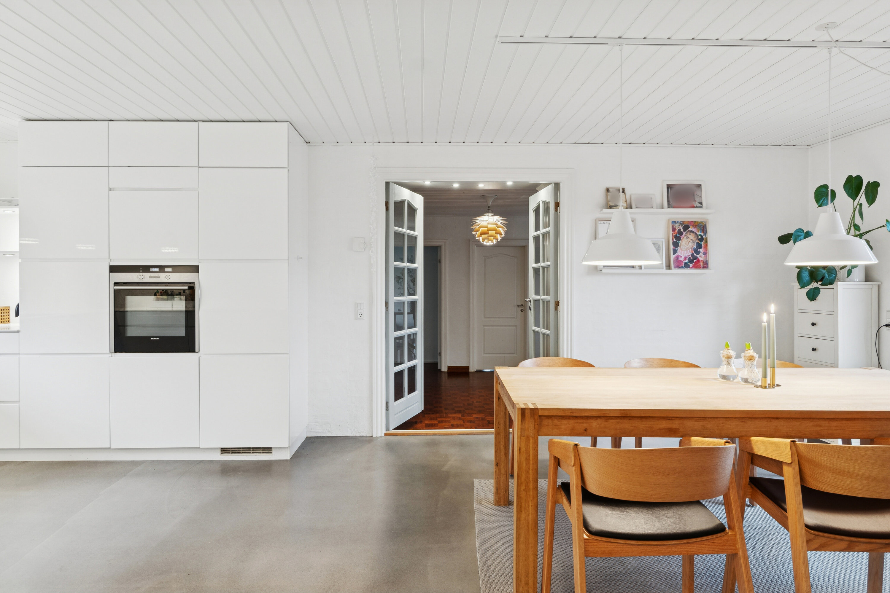 Fremhævet spisestue billede i fuldskærmstilstand. Billede af Mejsevej 10, 7430 Ikast