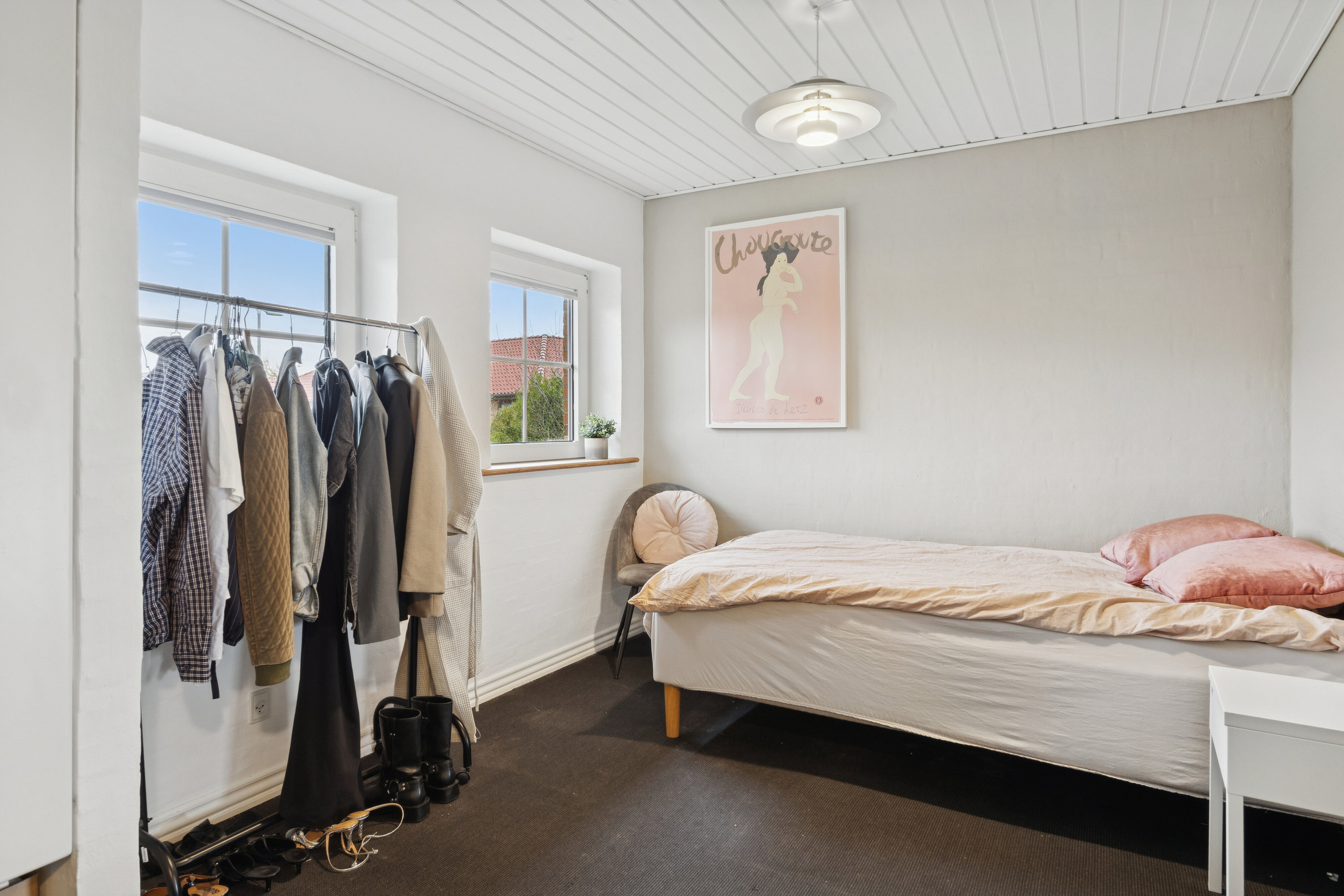 Fremhævet soveværelse billede i fuldskærmstilstand. Billede af Mejsevej 10, 7430 Ikast