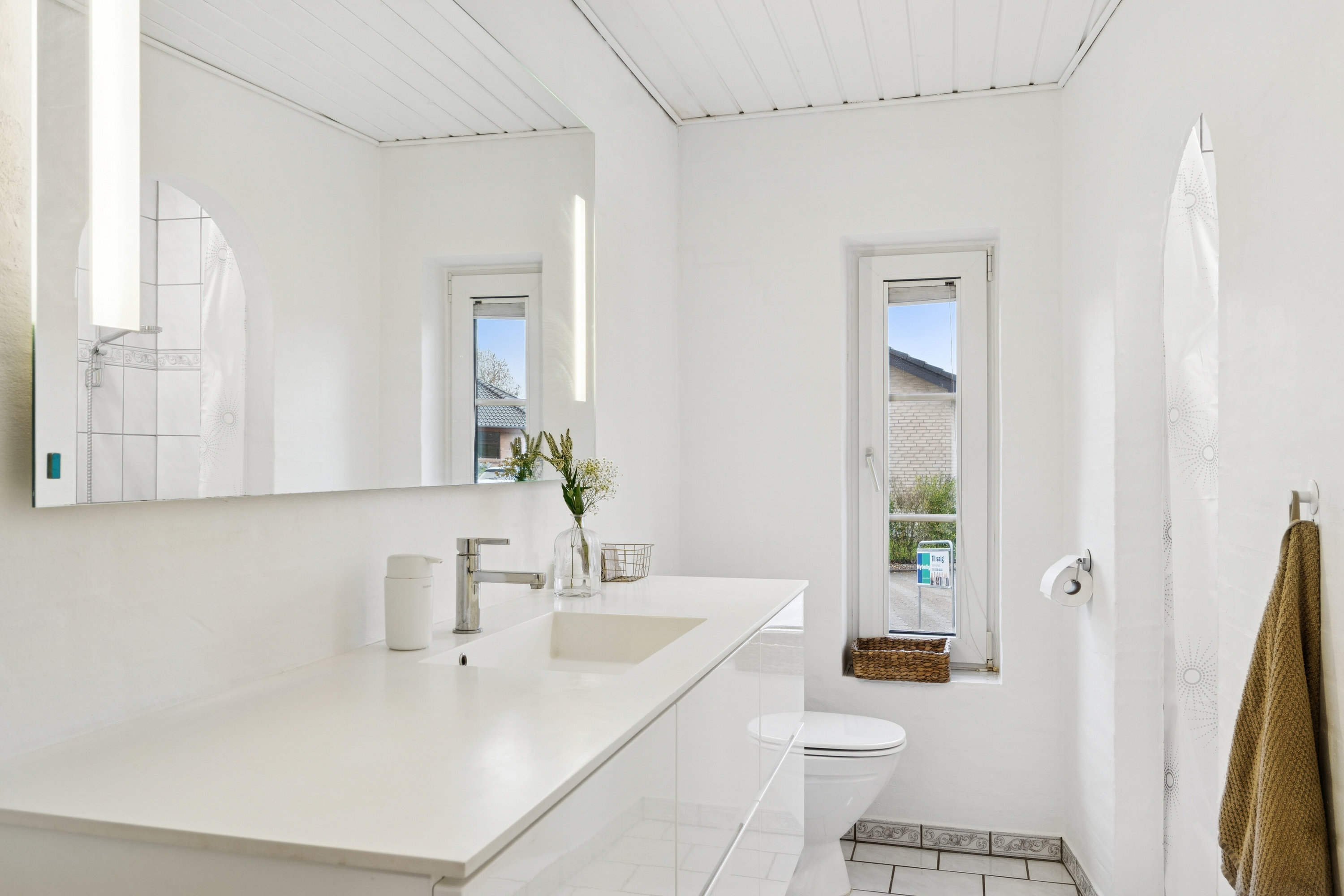 Fremhævet badeværelse billede i fuldskærmstilstand. Billede af Mejsevej 10, 7430 Ikast