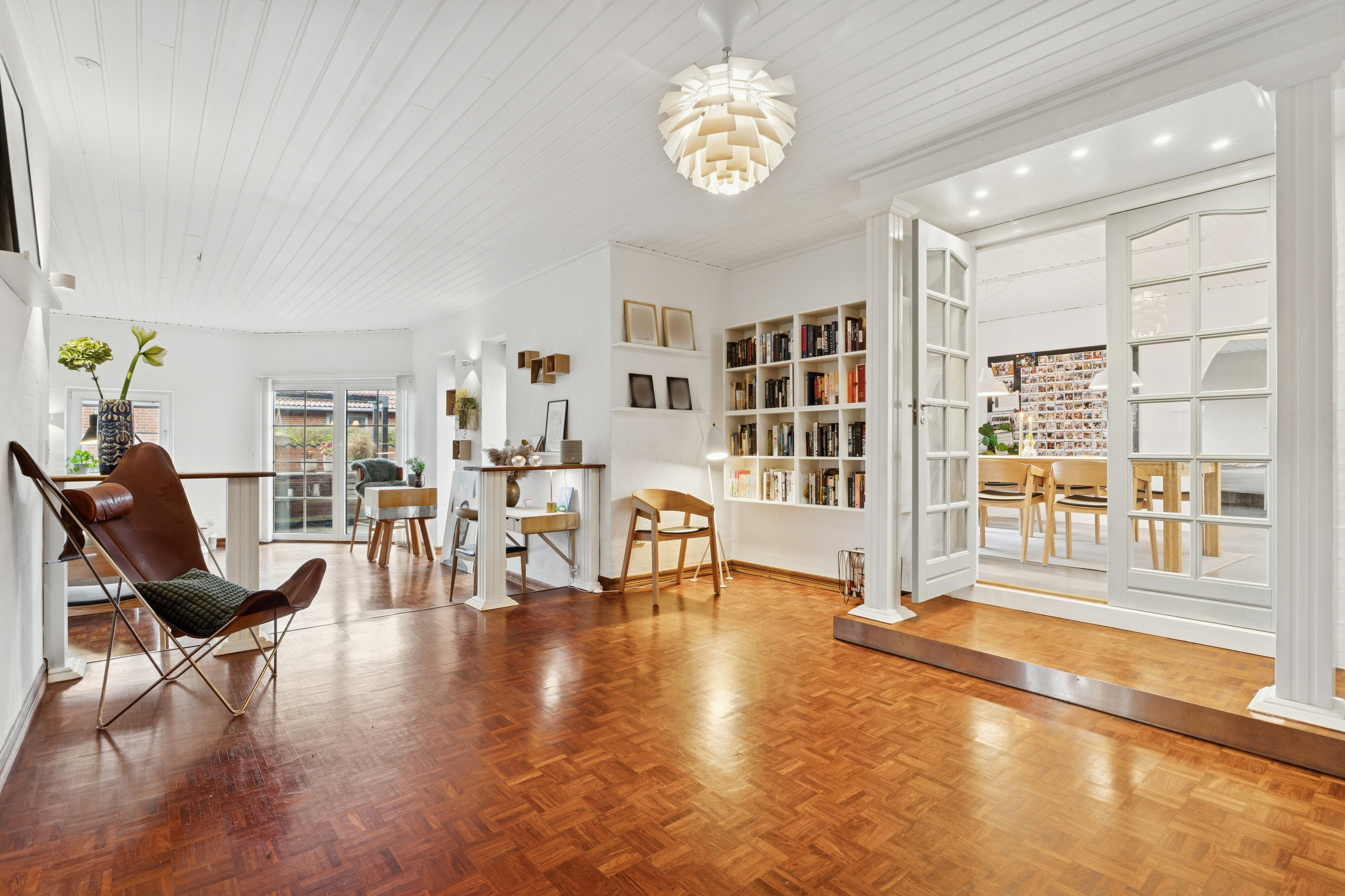 Fremhævet indendørs billede i fuldskærmstilstand. Billede af Mejsevej 10, 7430 Ikast