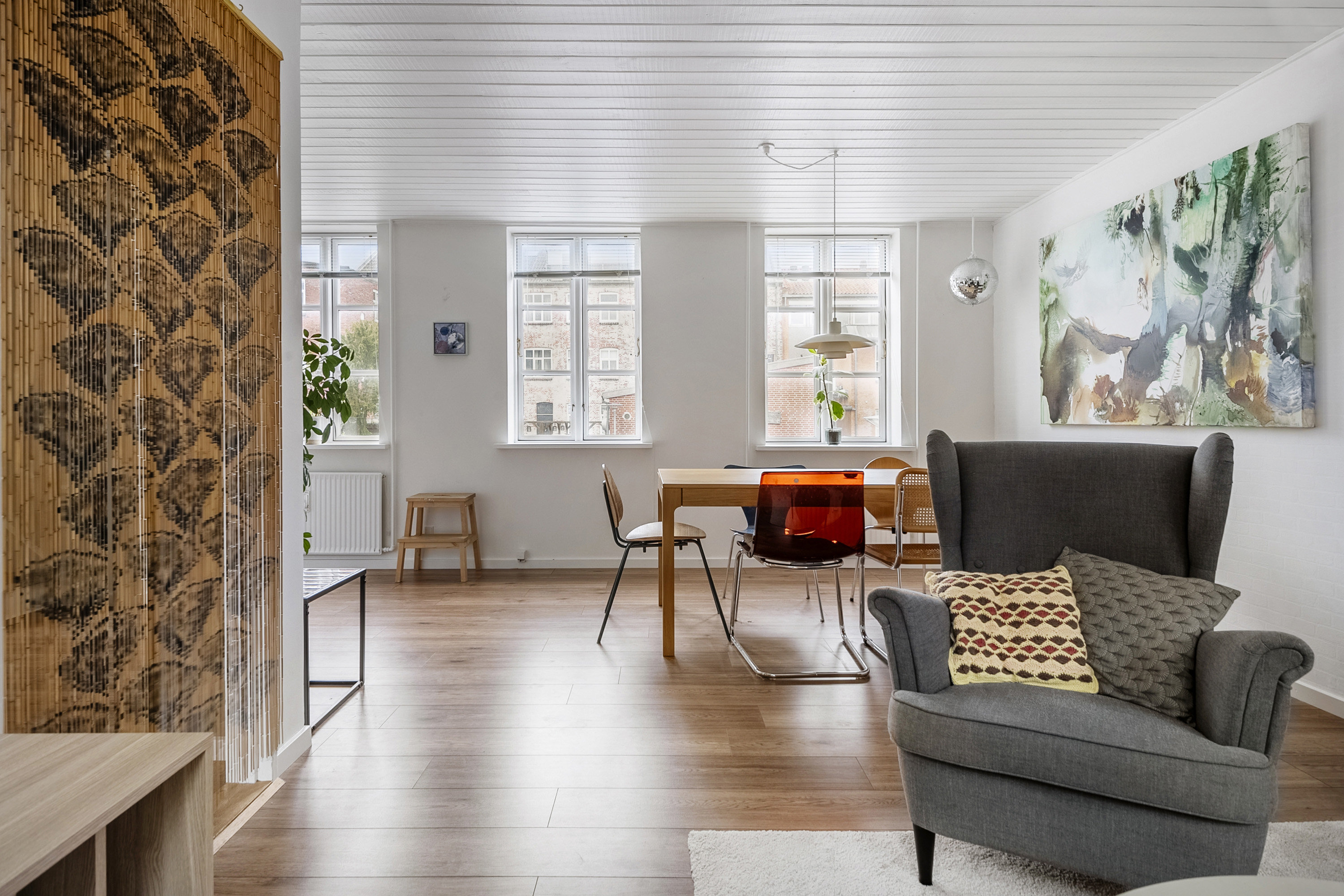 Fremhævet stue billede i fuldskærmstilstand. Billede af Holsteinsgade 12F, 1. 3., 8300 Odder