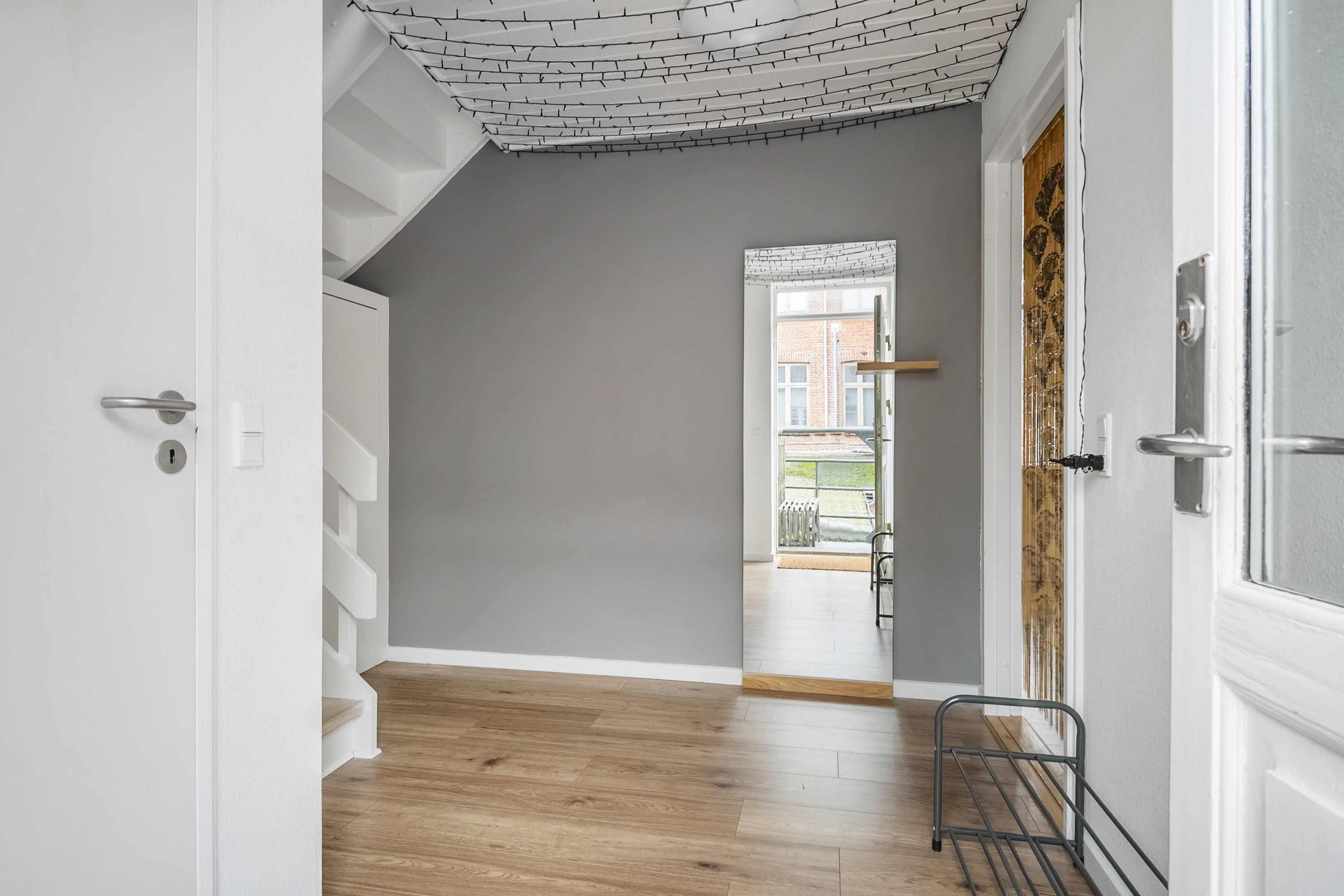 Miniaturebillede 1: entré. Billede af Holsteinsgade 12F, 1. 3., 8300 Odder