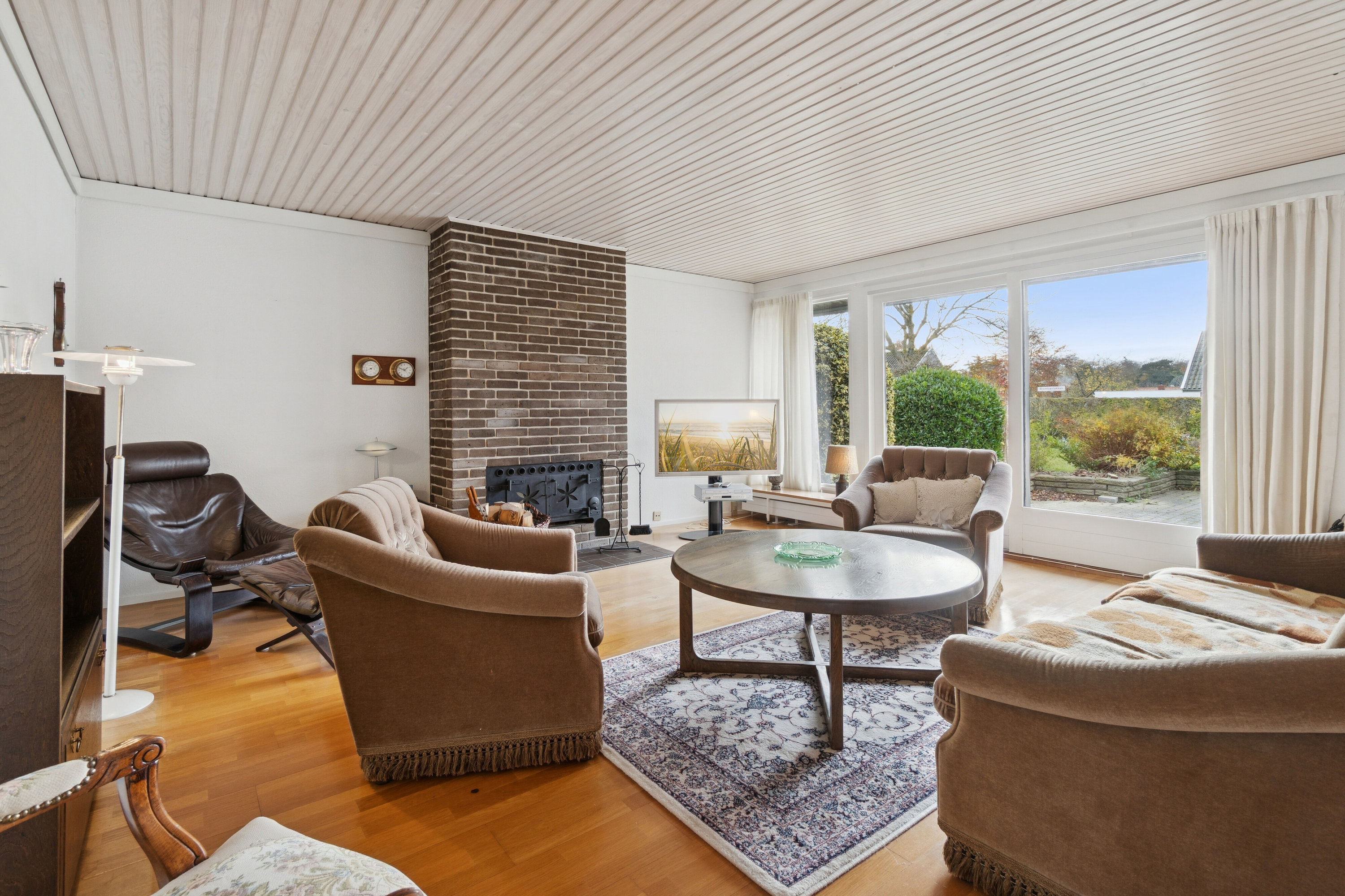 Fremhævet stue billede i fuldskærmstilstand. Billede af Brombærløkken 2, 3700 Rønne