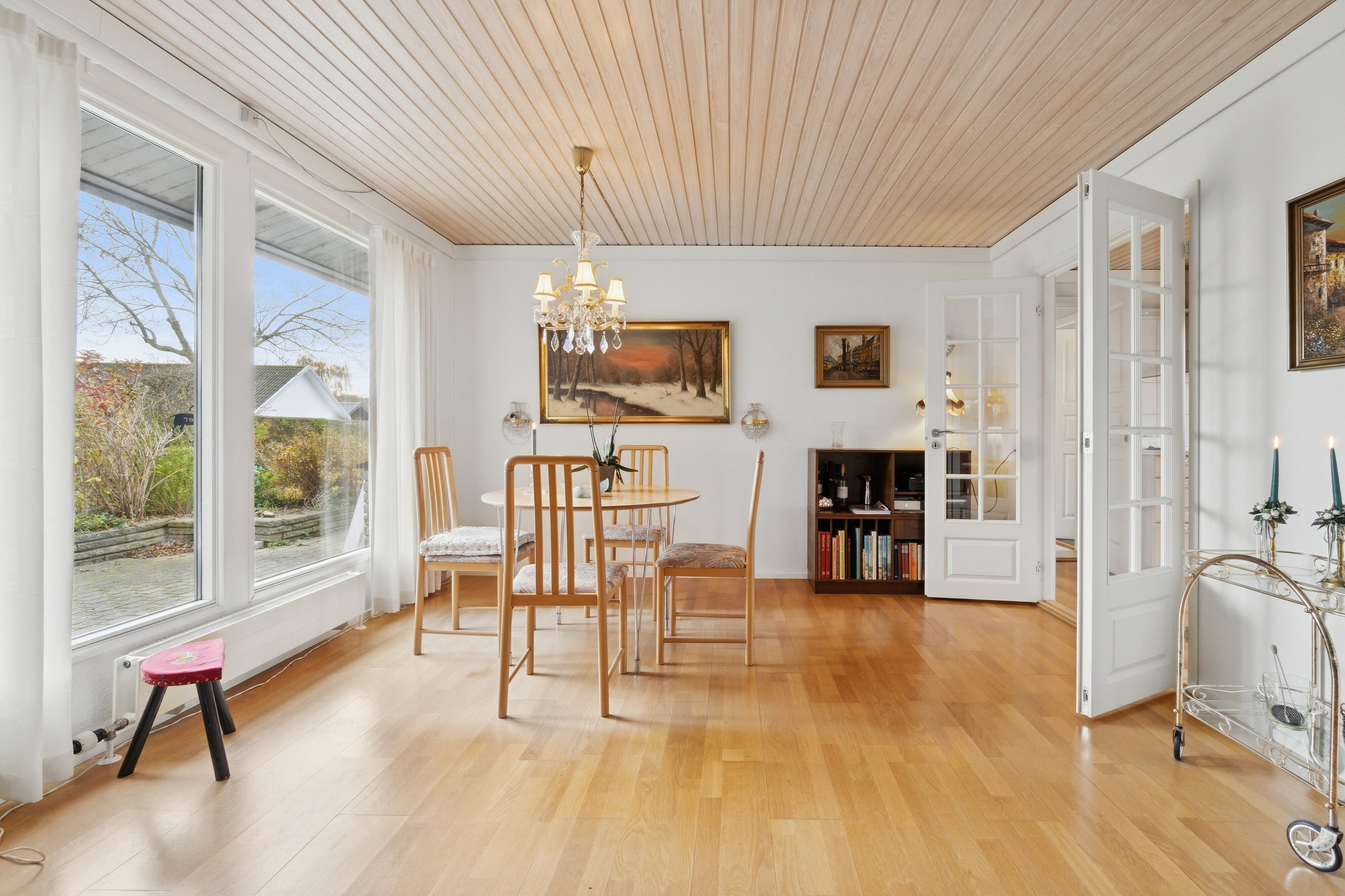 Fremhævet spisestue billede i fuldskærmstilstand. Billede af Brombærløkken 2, 3700 Rønne