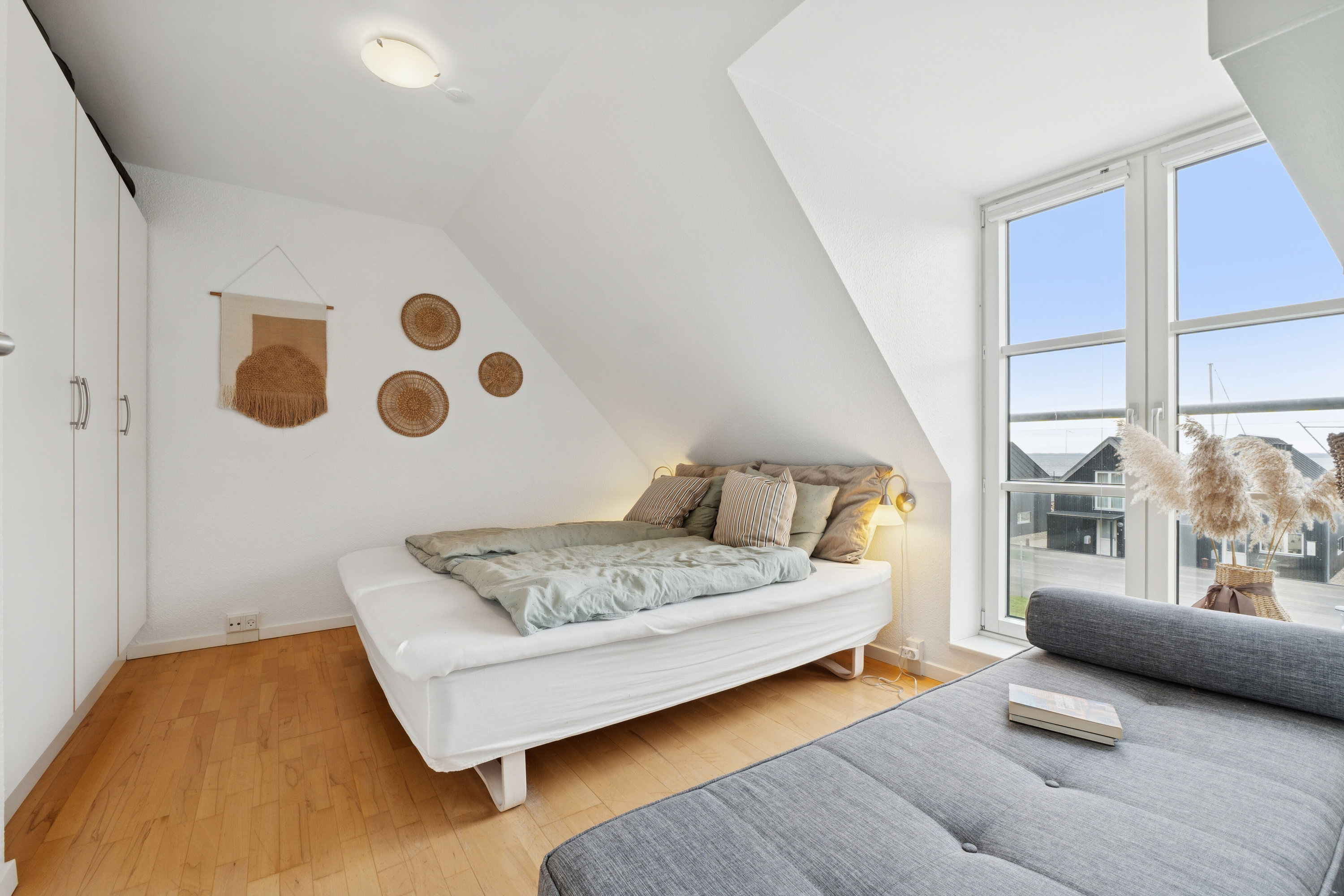 Fremhævet soveværelse billede i fuldskærmstilstand. Billede af Smedegade 1A, Lohals, 5953 Tranekær