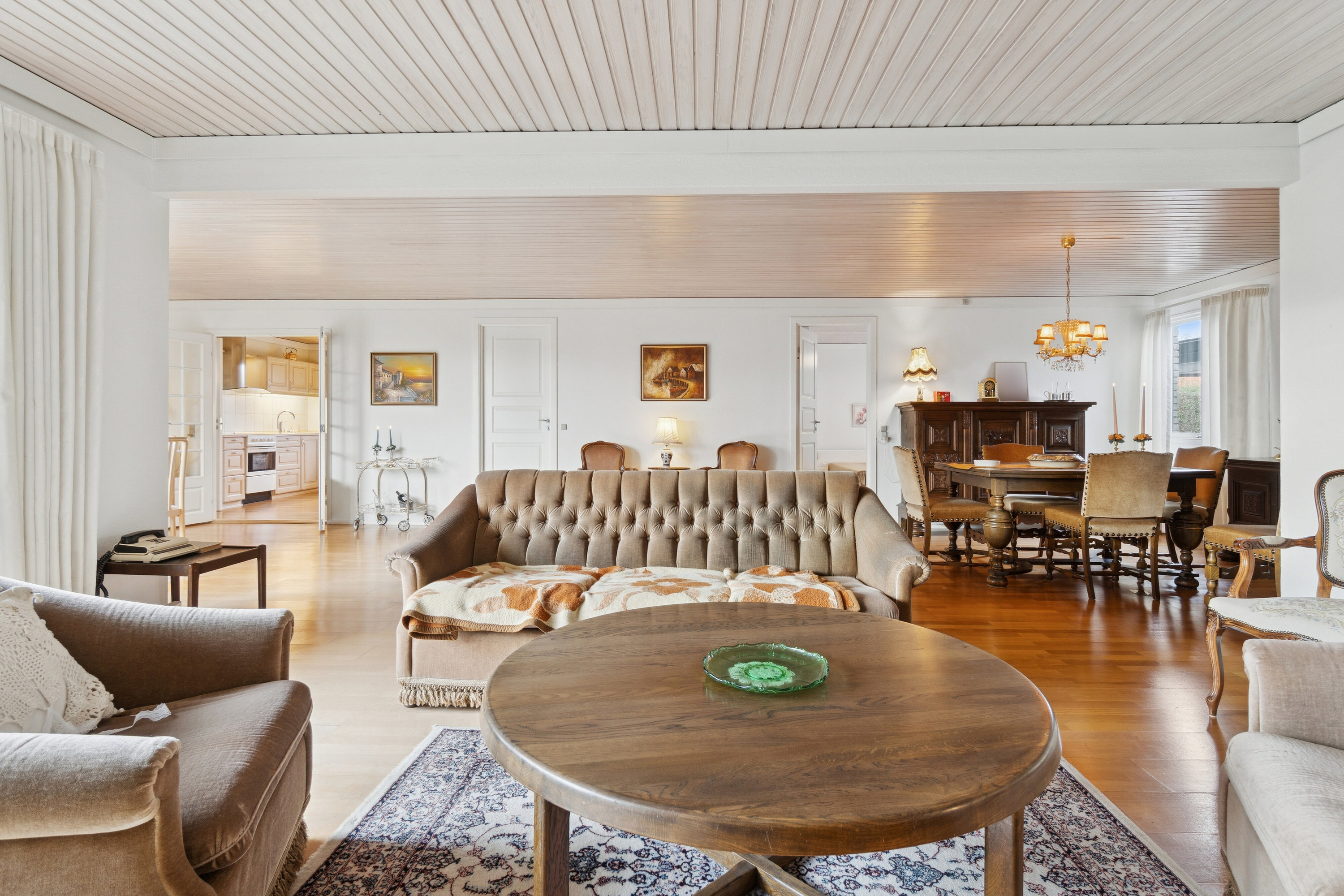 Fremhævet stue billede i fuldskærmstilstand. Billede af Brombærløkken 2, 3700 Rønne