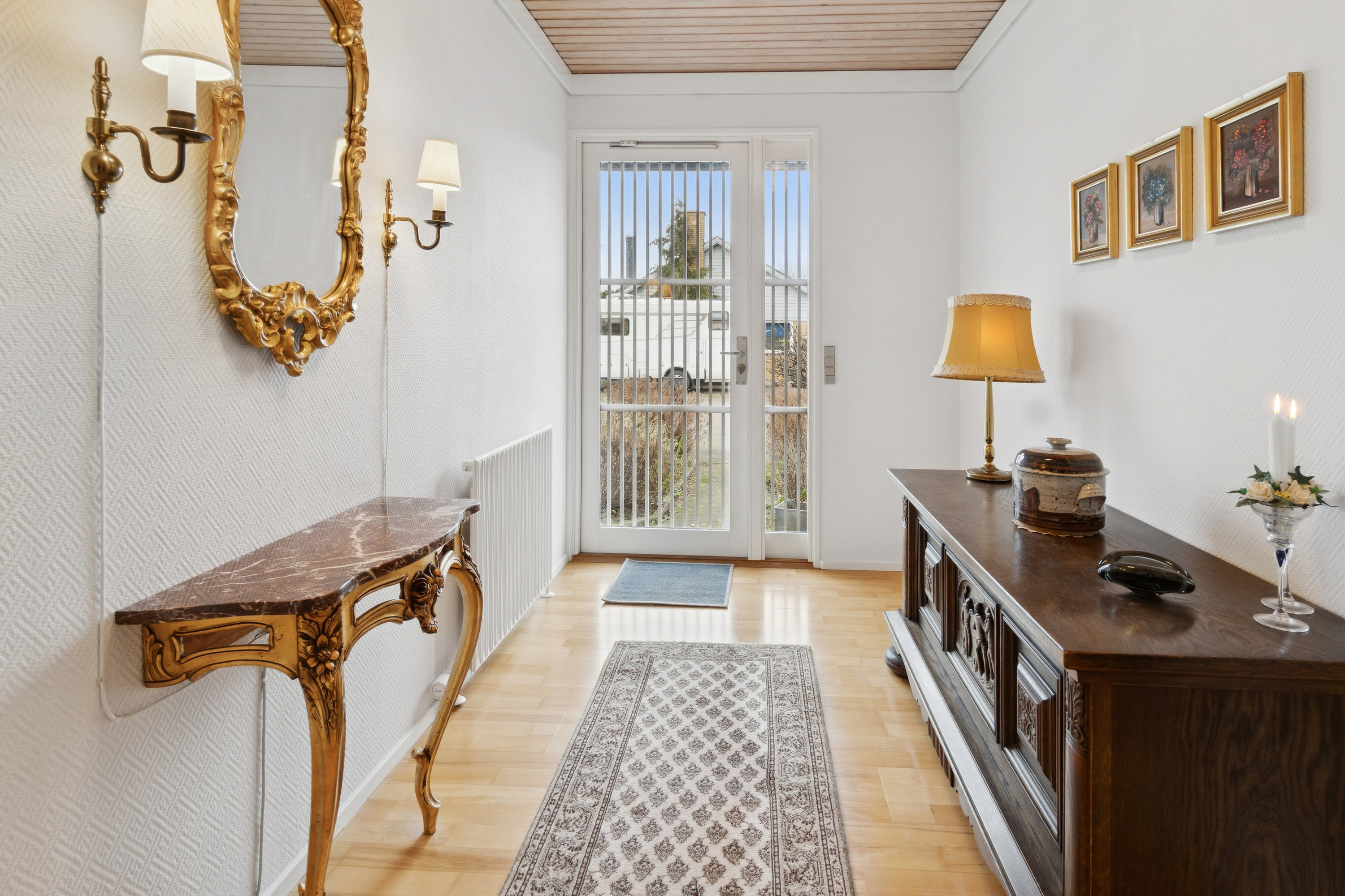 Miniaturebillede 2: entré. Billede af Brombærløkken 2, 3700 Rønne