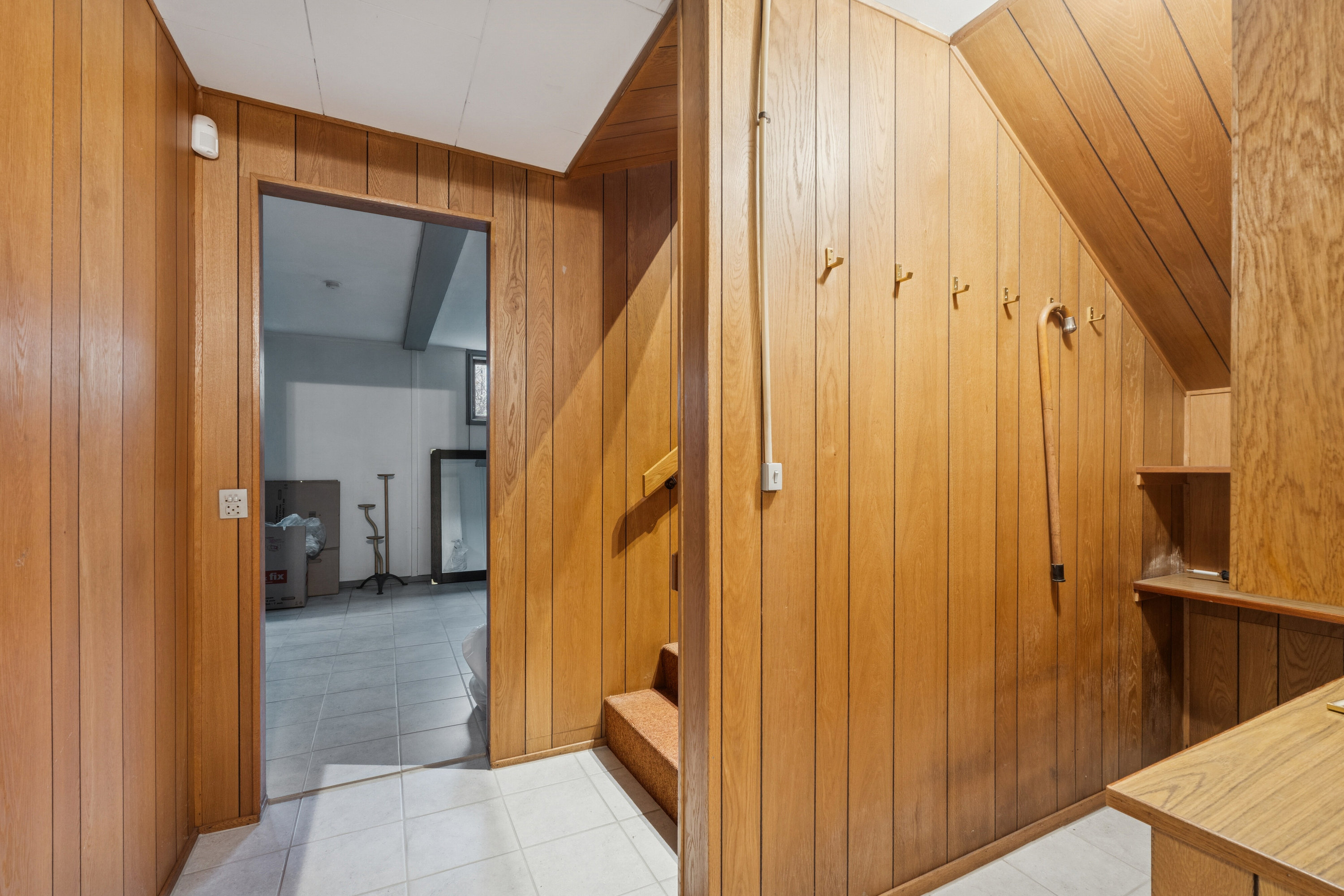 Fremhævet hall billede i fuldskærmstilstand. Billede af Espely 31, 2610 Rødovre