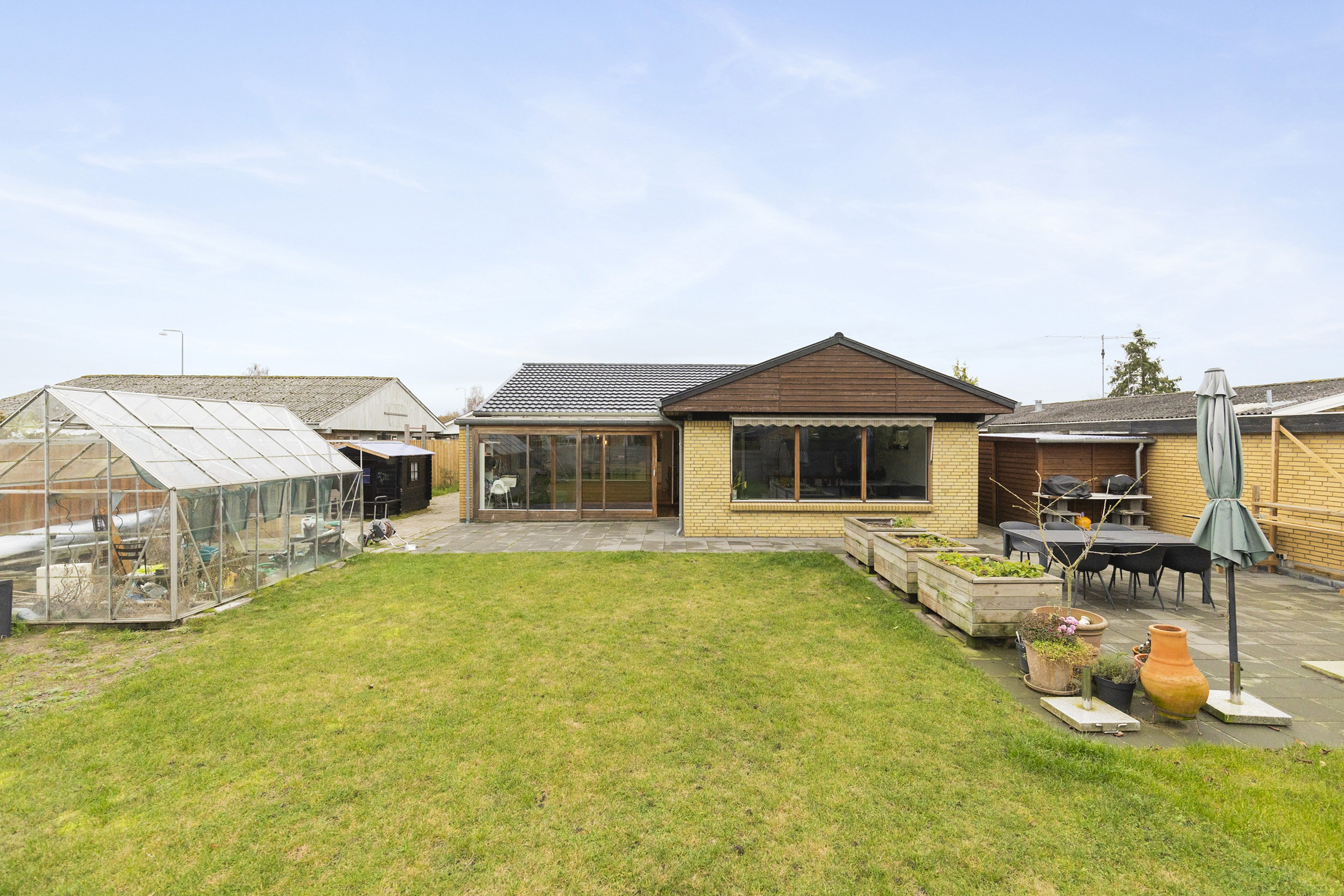 Fremhævet ejendommen billede i fuldskærmstilstand. Billede af Øderløkken 22, Seden, 5240 Odense NØ