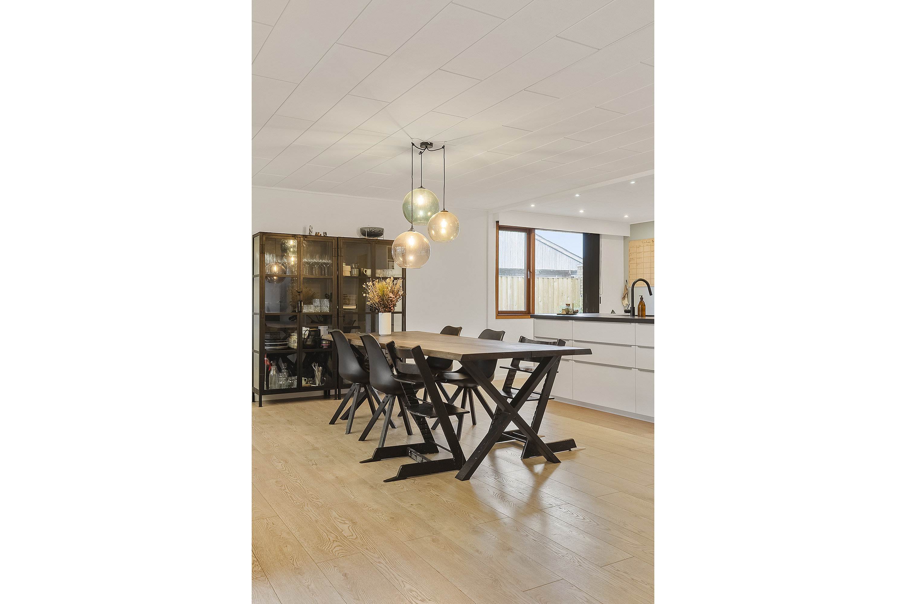 Fremhævet spisekøkken billede i fuldskærmstilstand. Billede af Øderløkken 22, Seden, 5240 Odense NØ