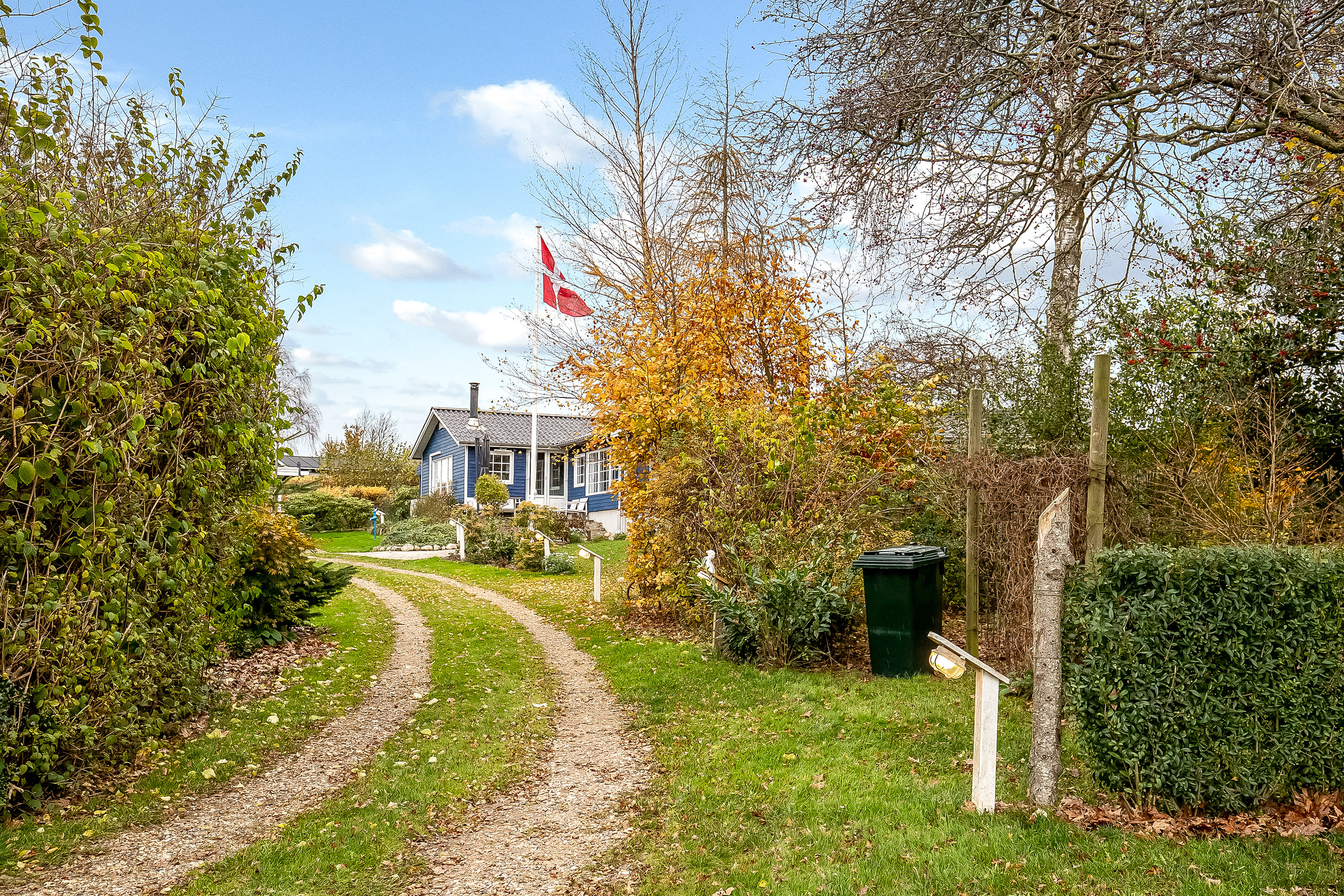 Fremhævet indkørsel billede i fuldskærmstilstand. Billede af Lavningen 8, Mindegården, 6094 Hejls