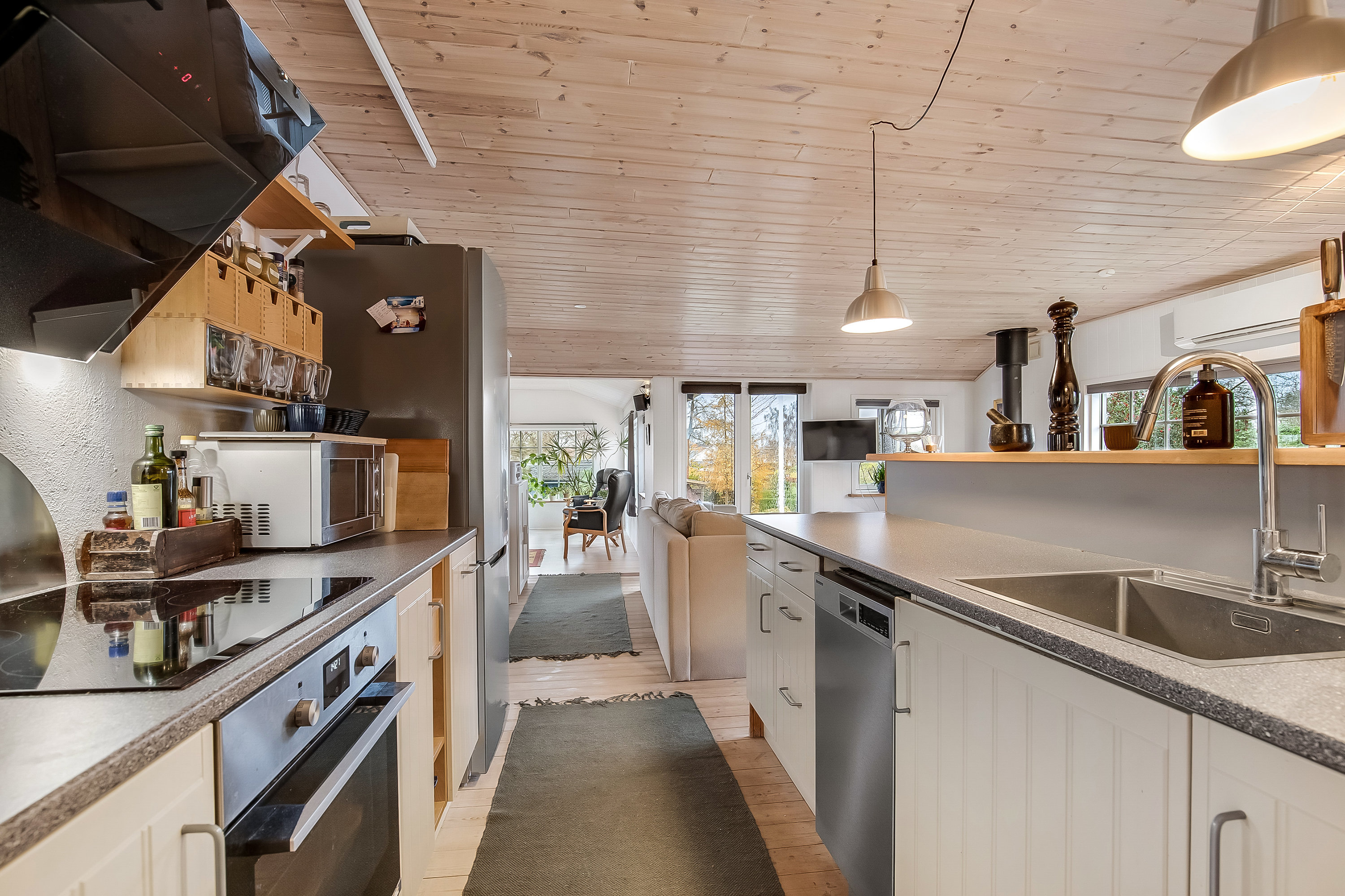 Fremhævet køkken billede i fuldskærmstilstand. Billede af Lavningen 8, Mindegården, 6094 Hejls