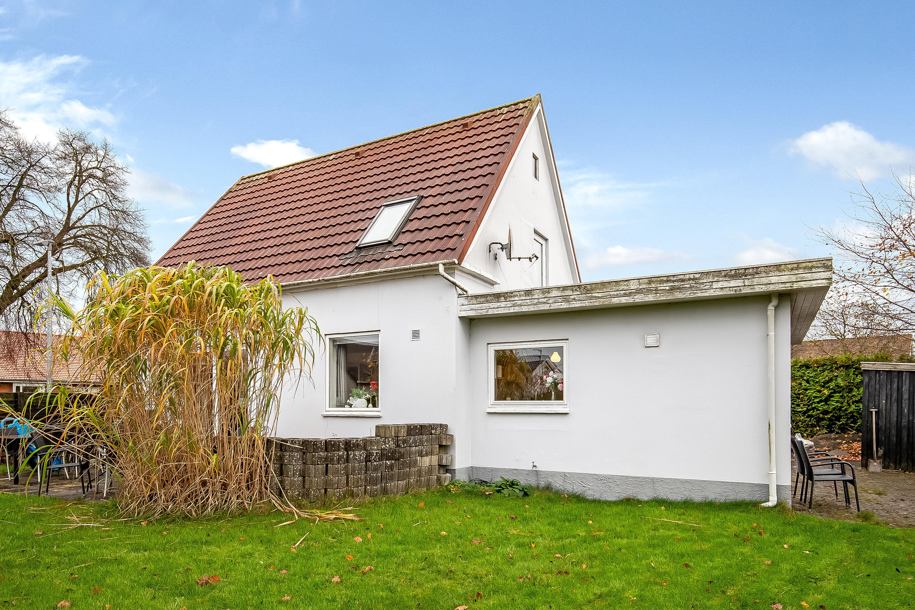 Fremhævet ejendommen billede i fuldskærmstilstand. Billede af Villagade 1, 6580 Vamdrup