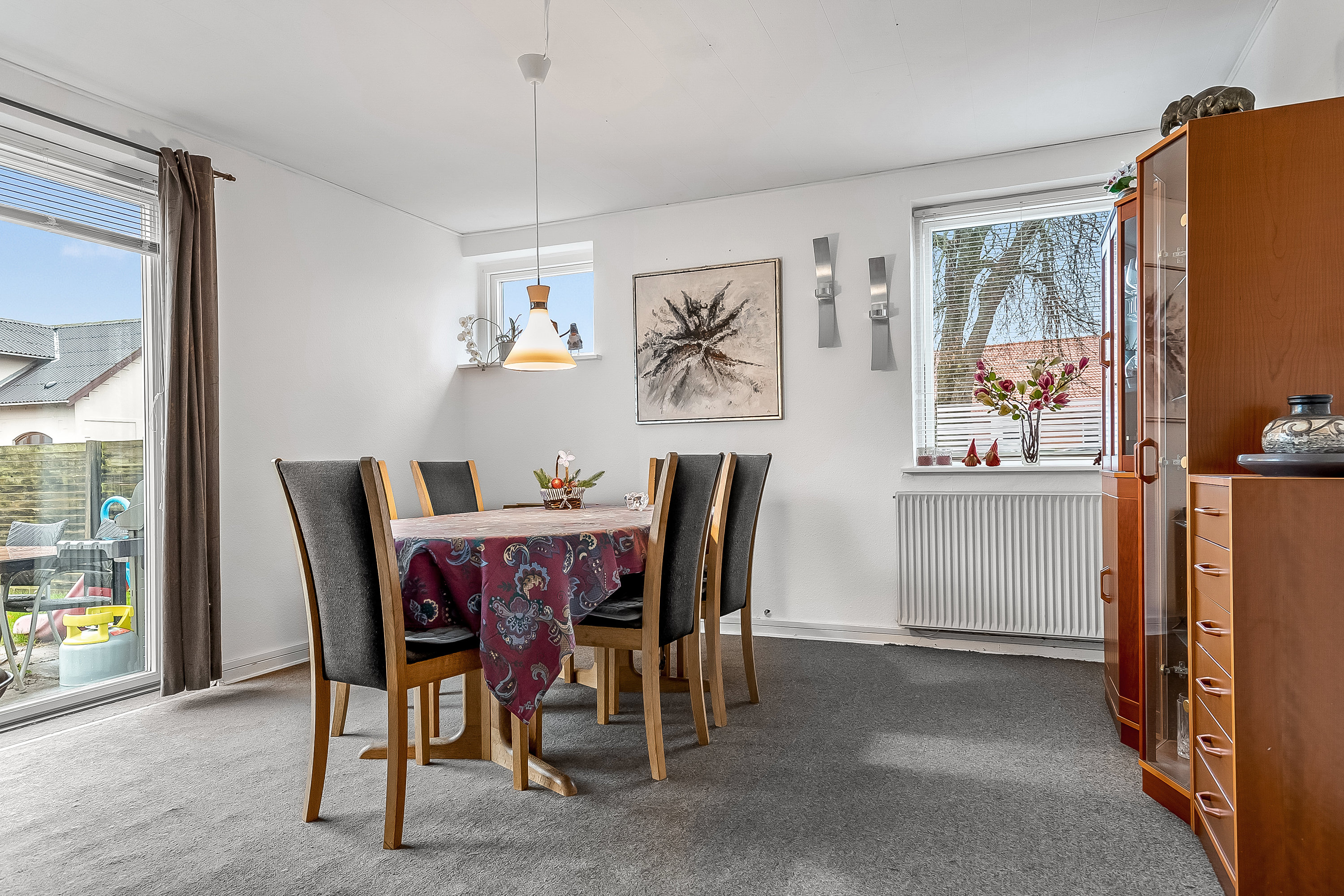 Fremhævet stue billede i fuldskærmstilstand. Billede af Villagade 1, 6580 Vamdrup