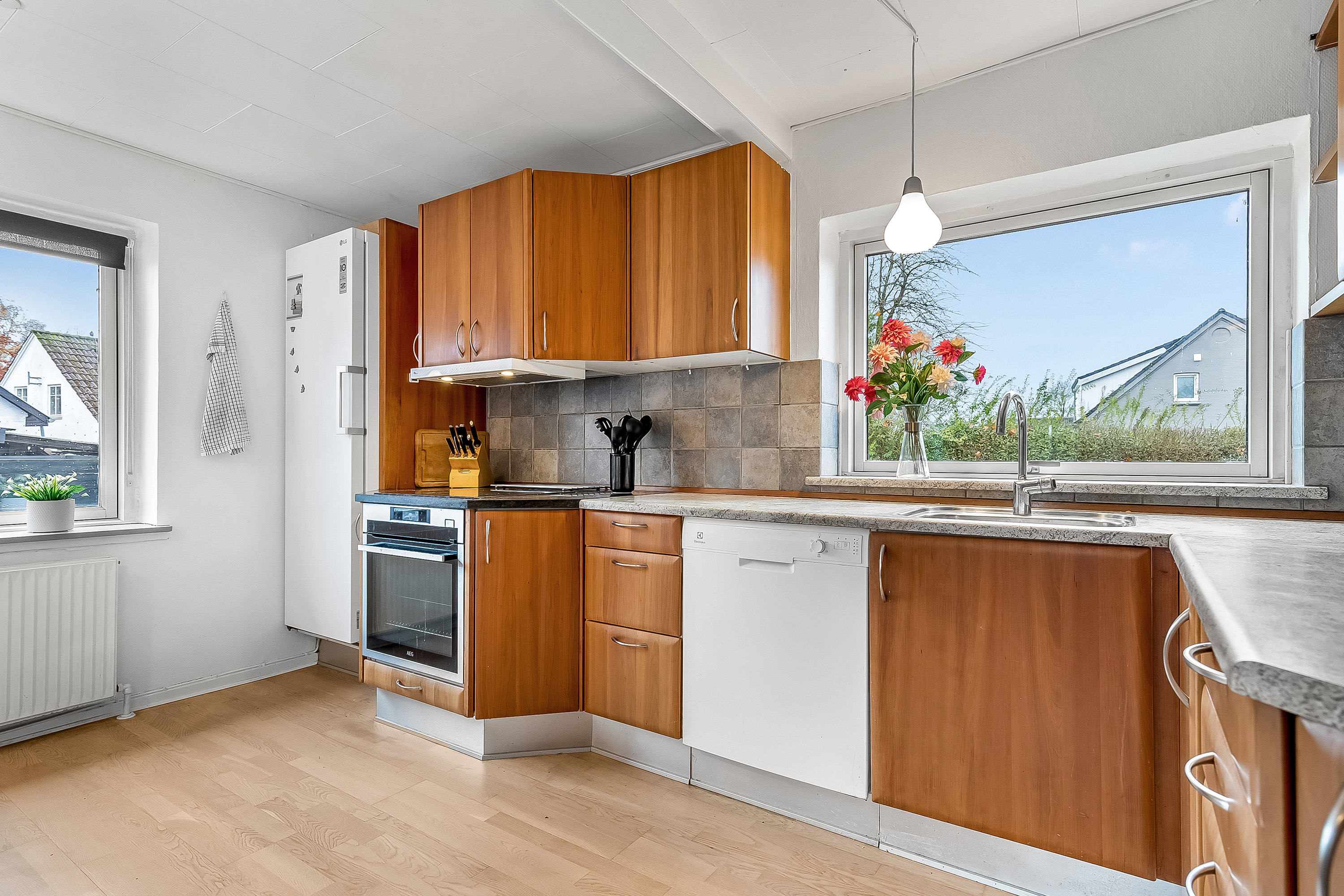 Fremhævet køkken alrum billede i fuldskærmstilstand. Billede af Villagade 1, 6580 Vamdrup