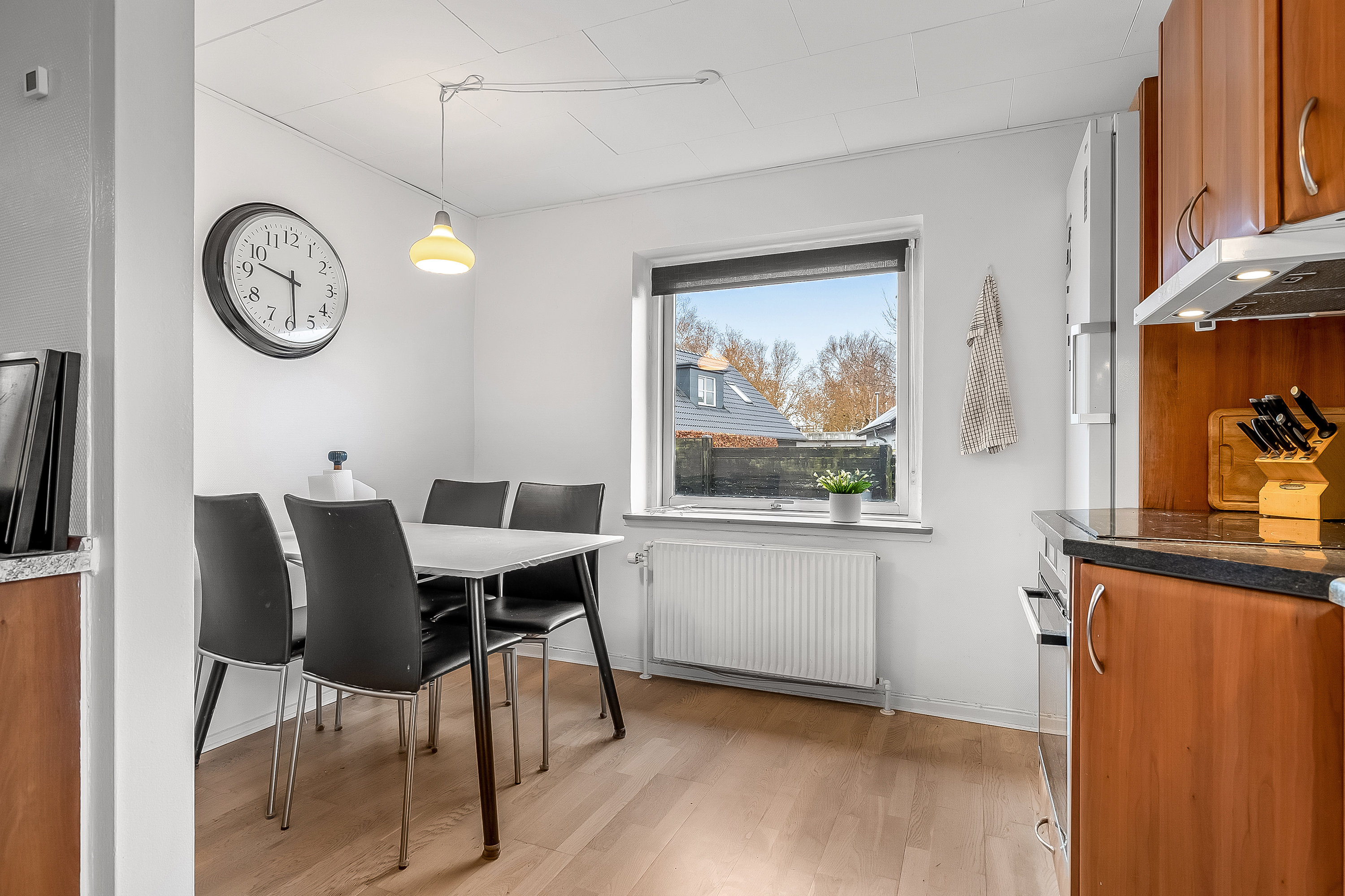 Fremhævet køkken alrum billede i fuldskærmstilstand. Billede af Villagade 1, 6580 Vamdrup