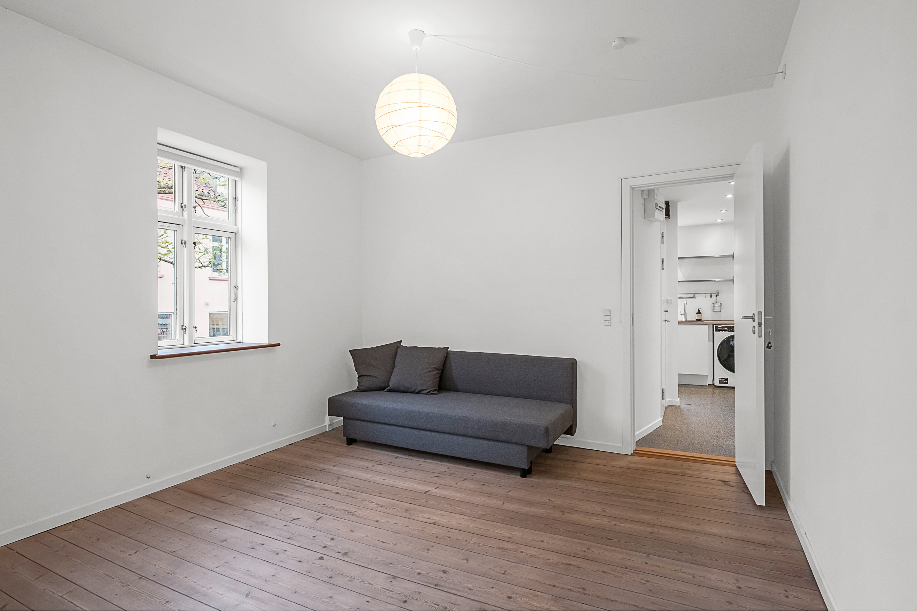 Miniaturebillede 1: stue. Billede af Dybbølgade 15, st.., 8000 Aarhus C