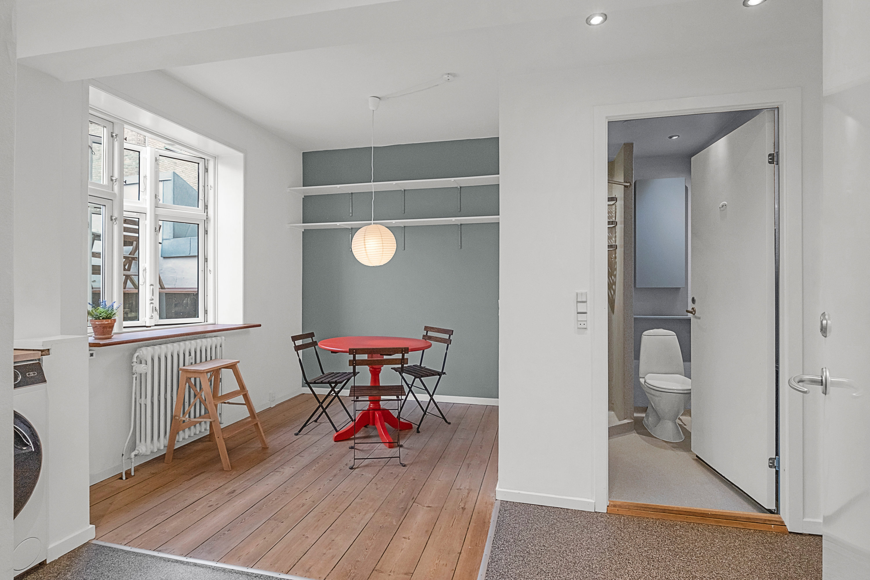 Fremhævet alrum billede i fuldskærmstilstand. Billede af Dybbølgade 15, st.., 8000 Aarhus C