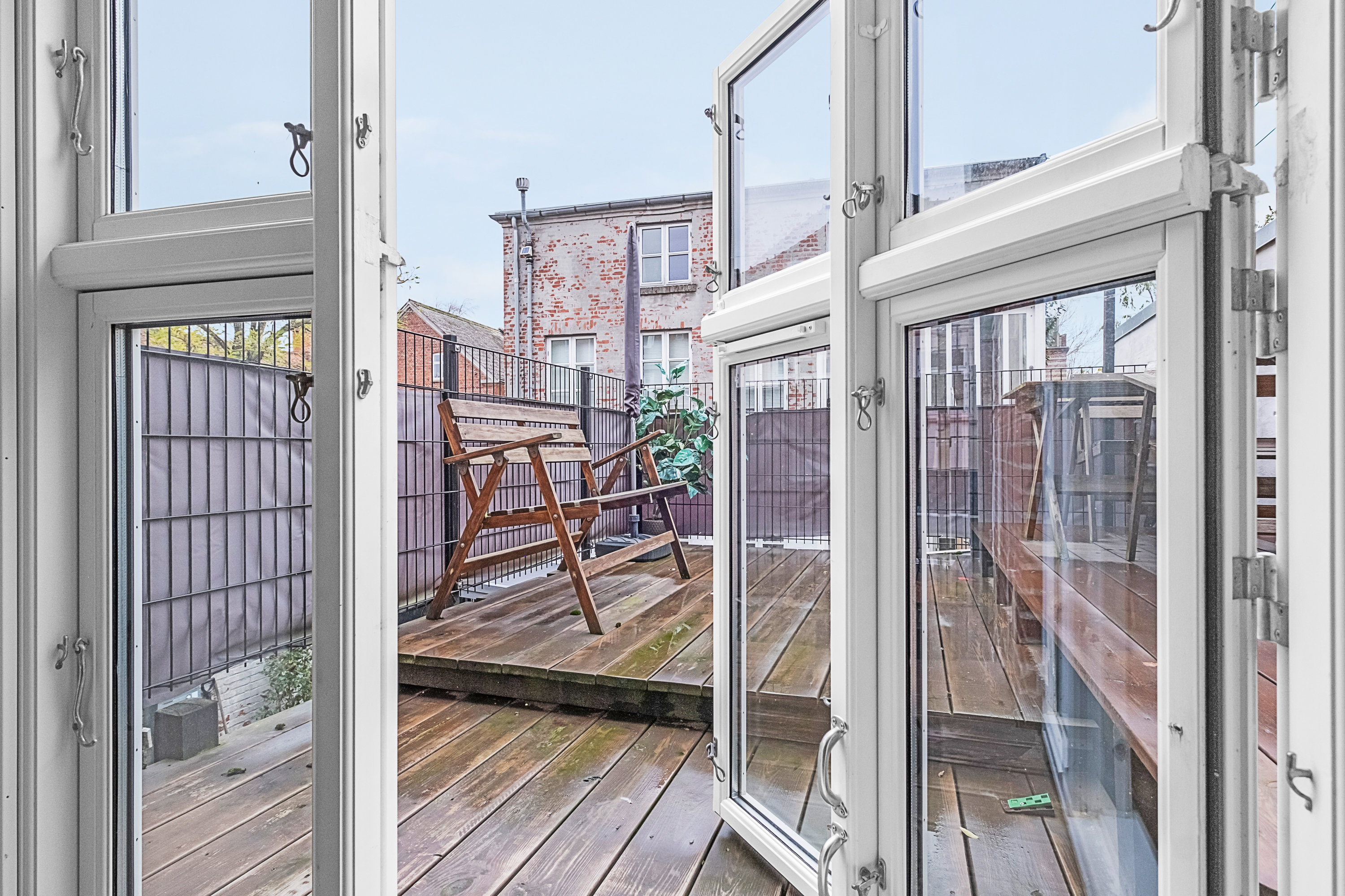 Fremhævet terrasse billede i fuldskærmstilstand. Billede af Dybbølgade 15, st.., 8000 Aarhus C