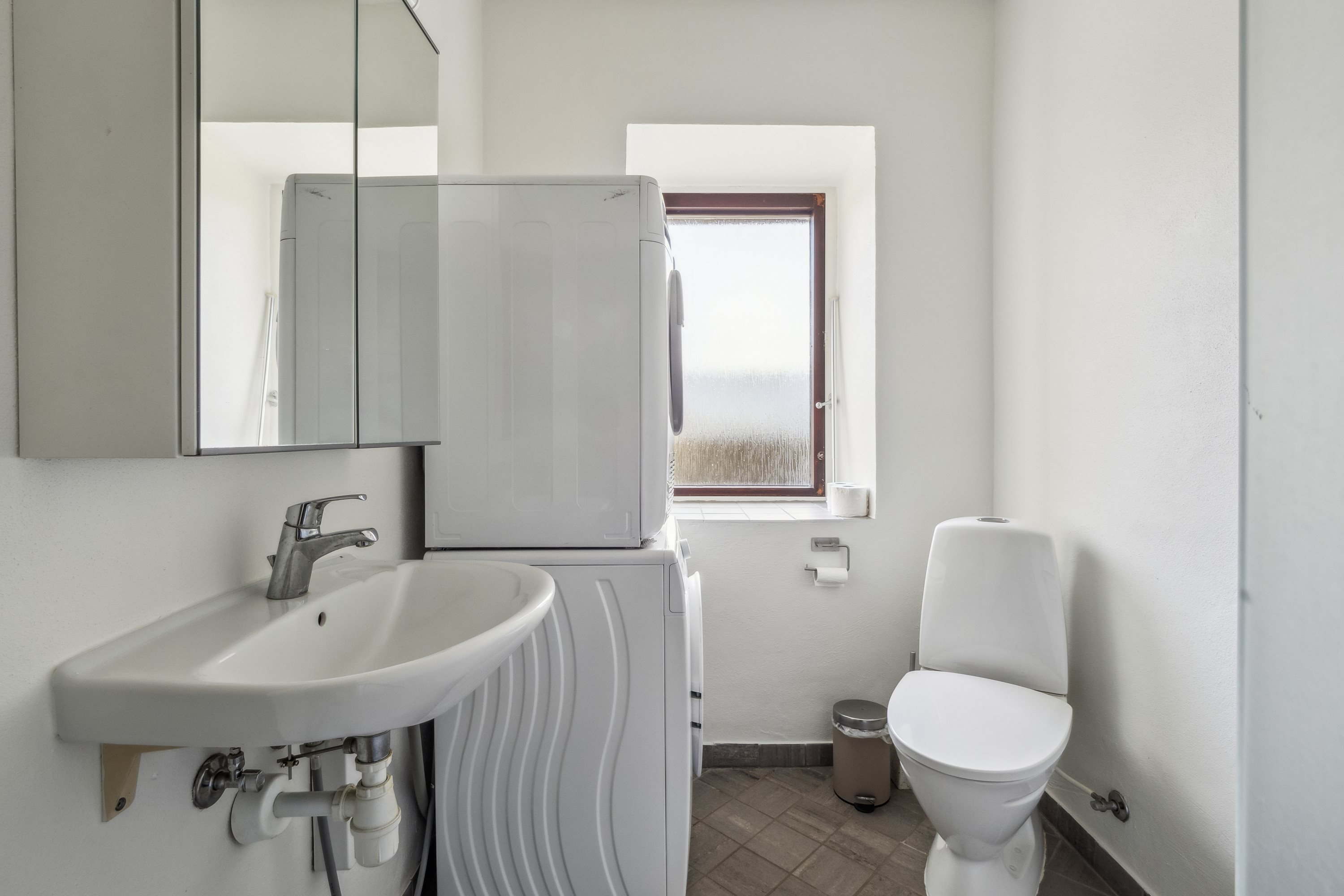 Fremhævet badeværelse billede i fuldskærmstilstand. Billede af Åsvej 5, Silstrup, 7700 Thisted