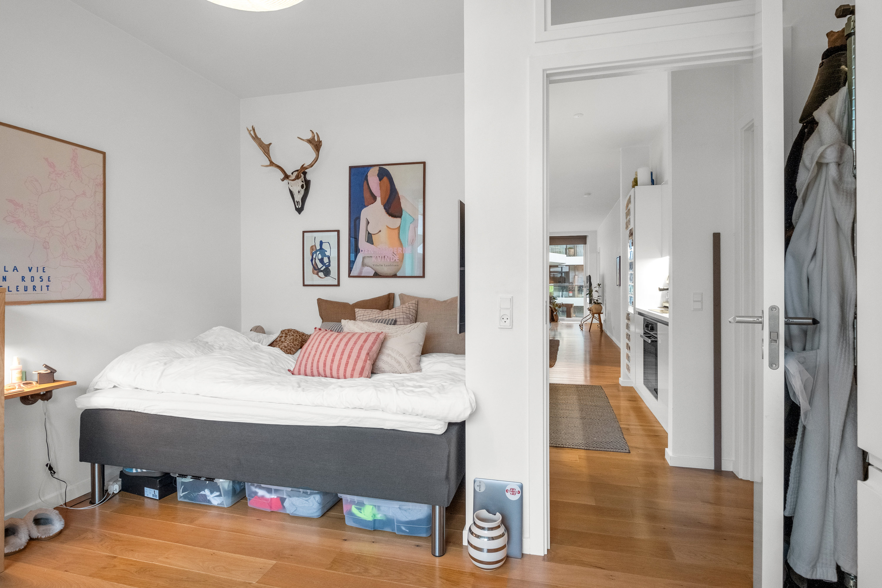 Fremhævet værelse billede i fuldskærmstilstand. Billede af Esther Aggebos Gade 36, 2. th., 8000 Aarhus C