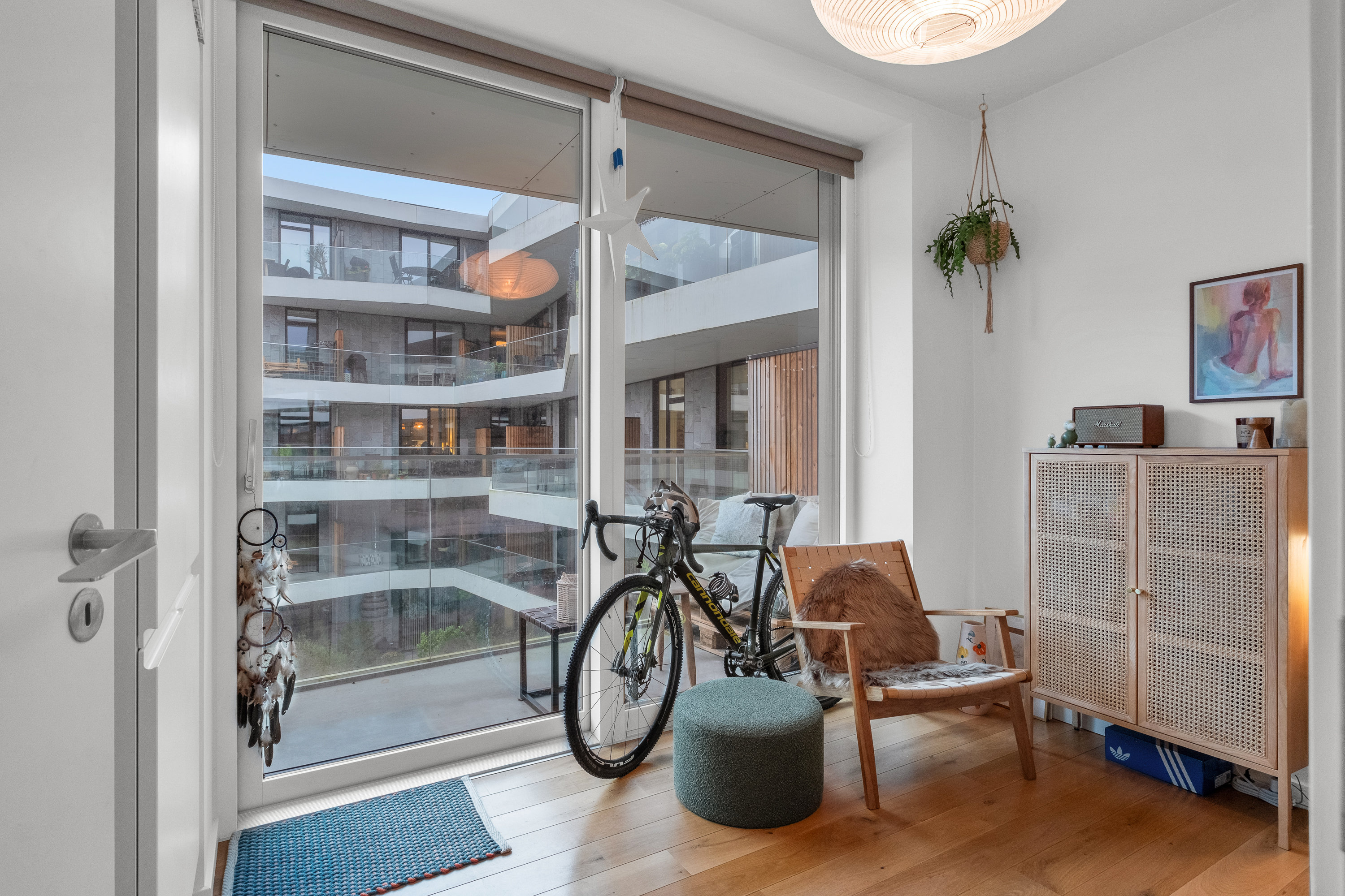 Fremhævet værelse billede i fuldskærmstilstand. Billede af Esther Aggebos Gade 36, 2. th., 8000 Aarhus C