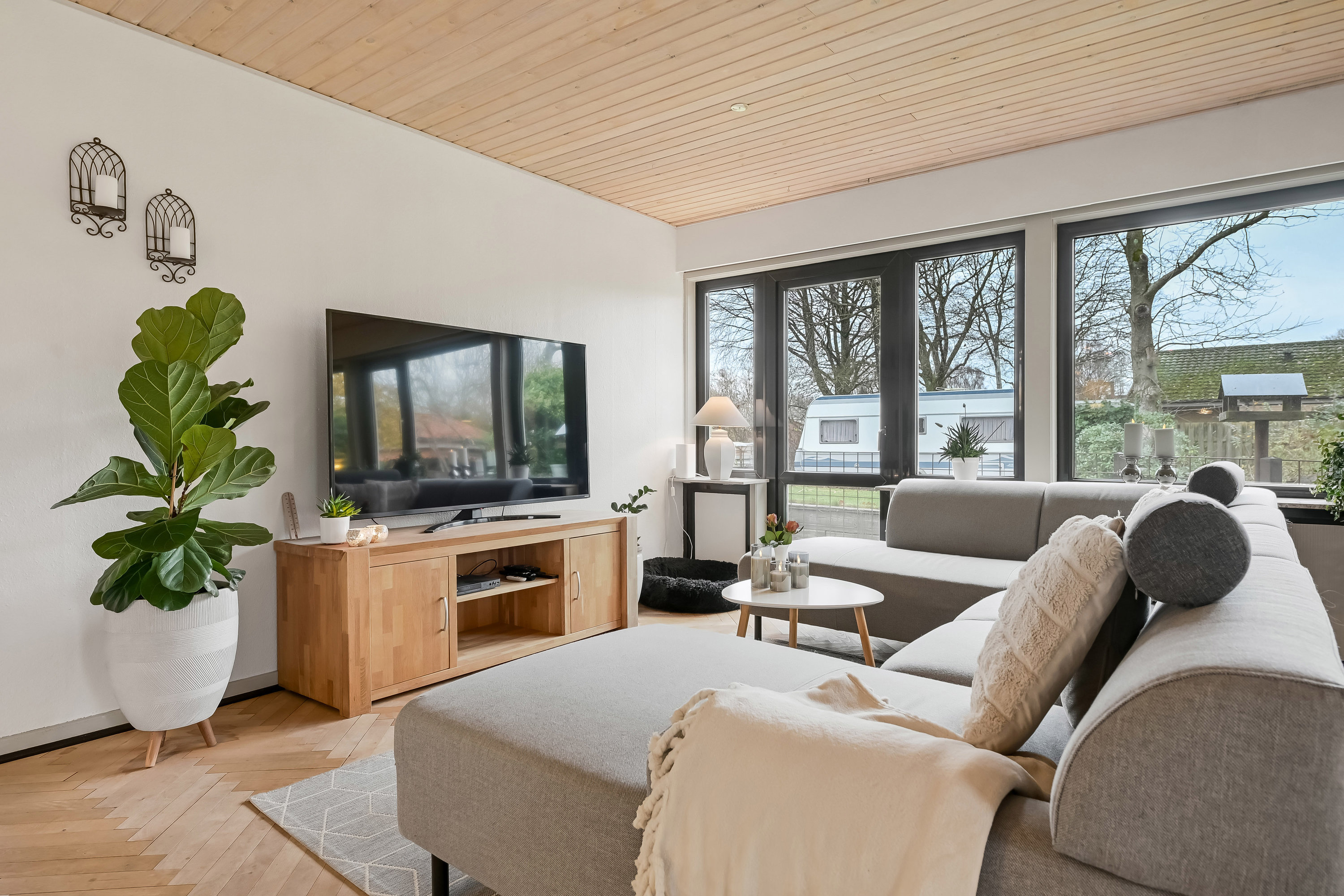 Fremhævet stue billede i fuldskærmstilstand. Billede af Bogfinkevej 15, 7190 Billund