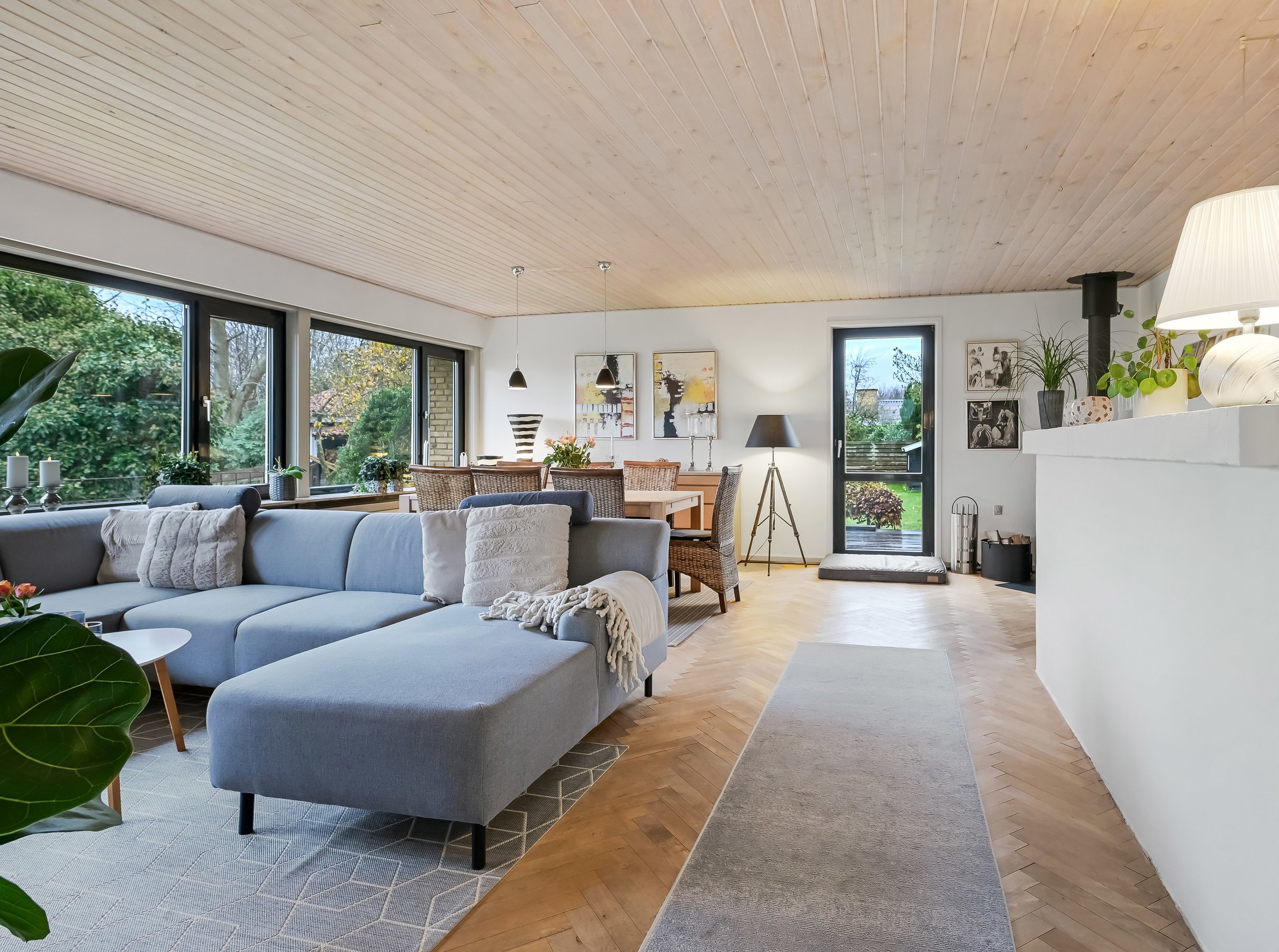 Fremhævet stue billede i fuldskærmstilstand. Billede af Bogfinkevej 15, 7190 Billund