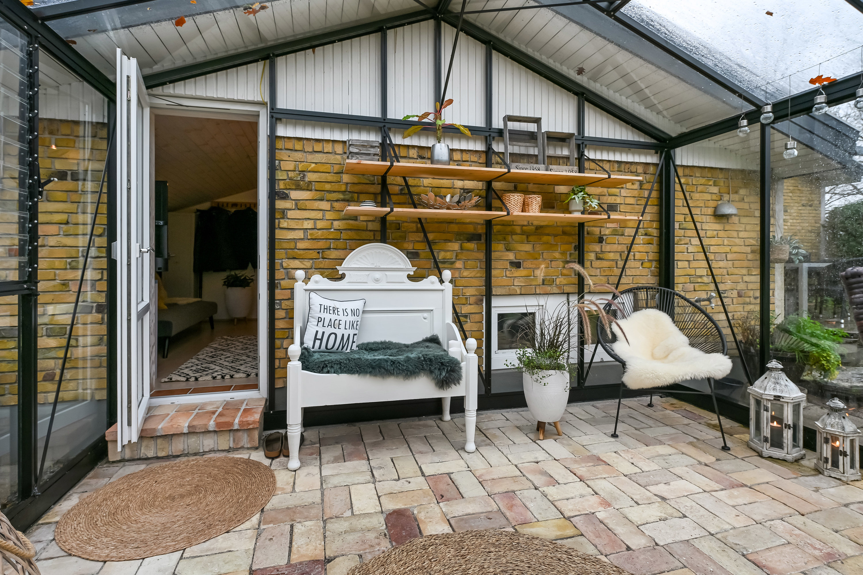 Fremhævet terrasse billede i fuldskærmstilstand. Billede af Bogfinkevej 15, 7190 Billund