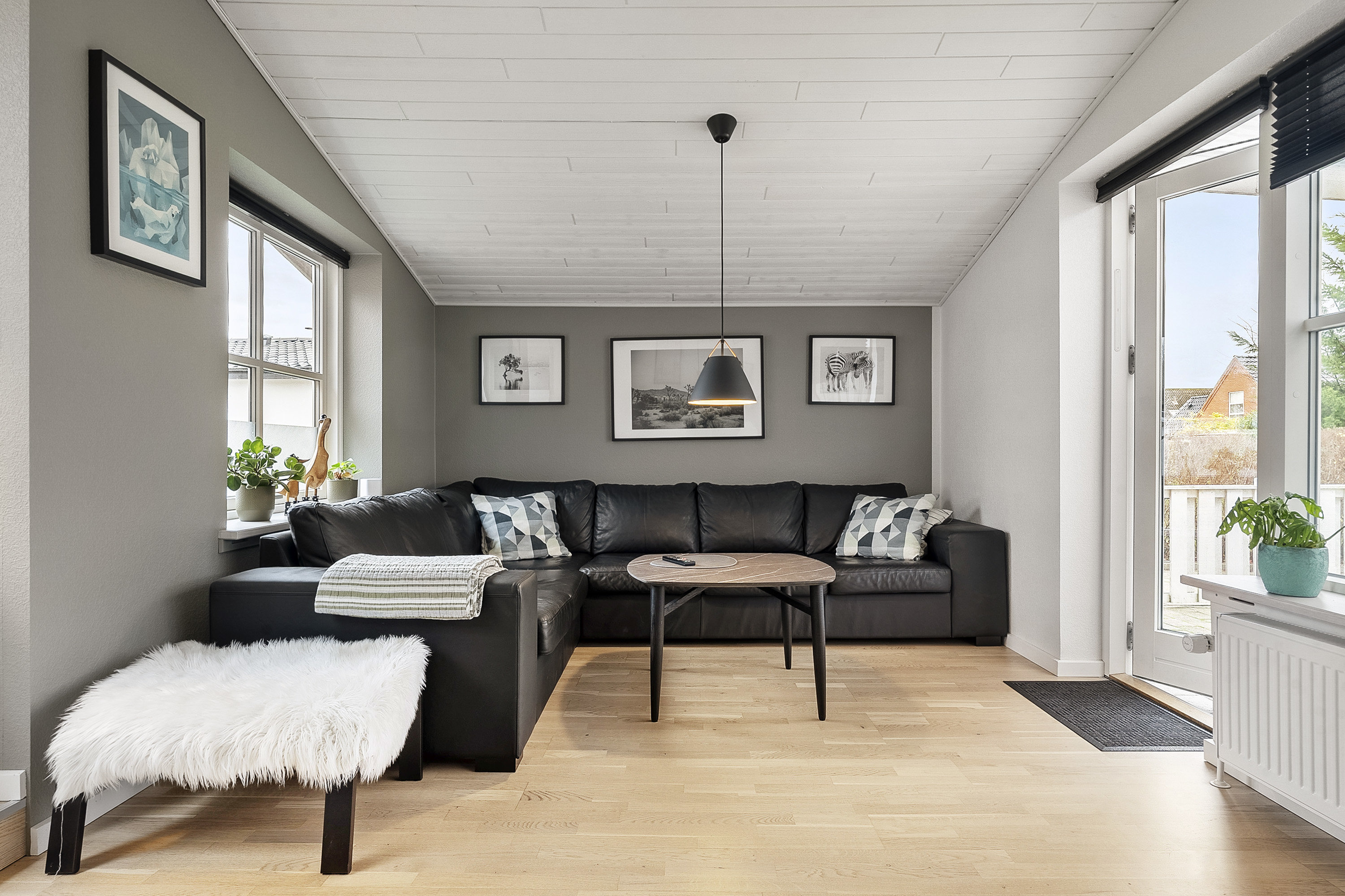 Fremhævet stue billede i fuldskærmstilstand. Billede af Strandvejen 46, Seden, 5240 Odense NØ