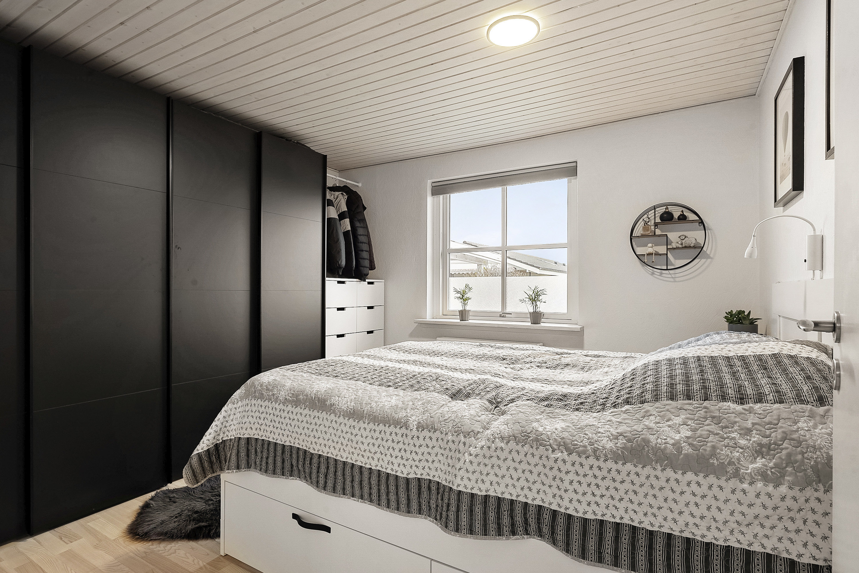 Fremhævet soveværelse billede i fuldskærmstilstand. Billede af Strandvejen 46, Seden, 5240 Odense NØ